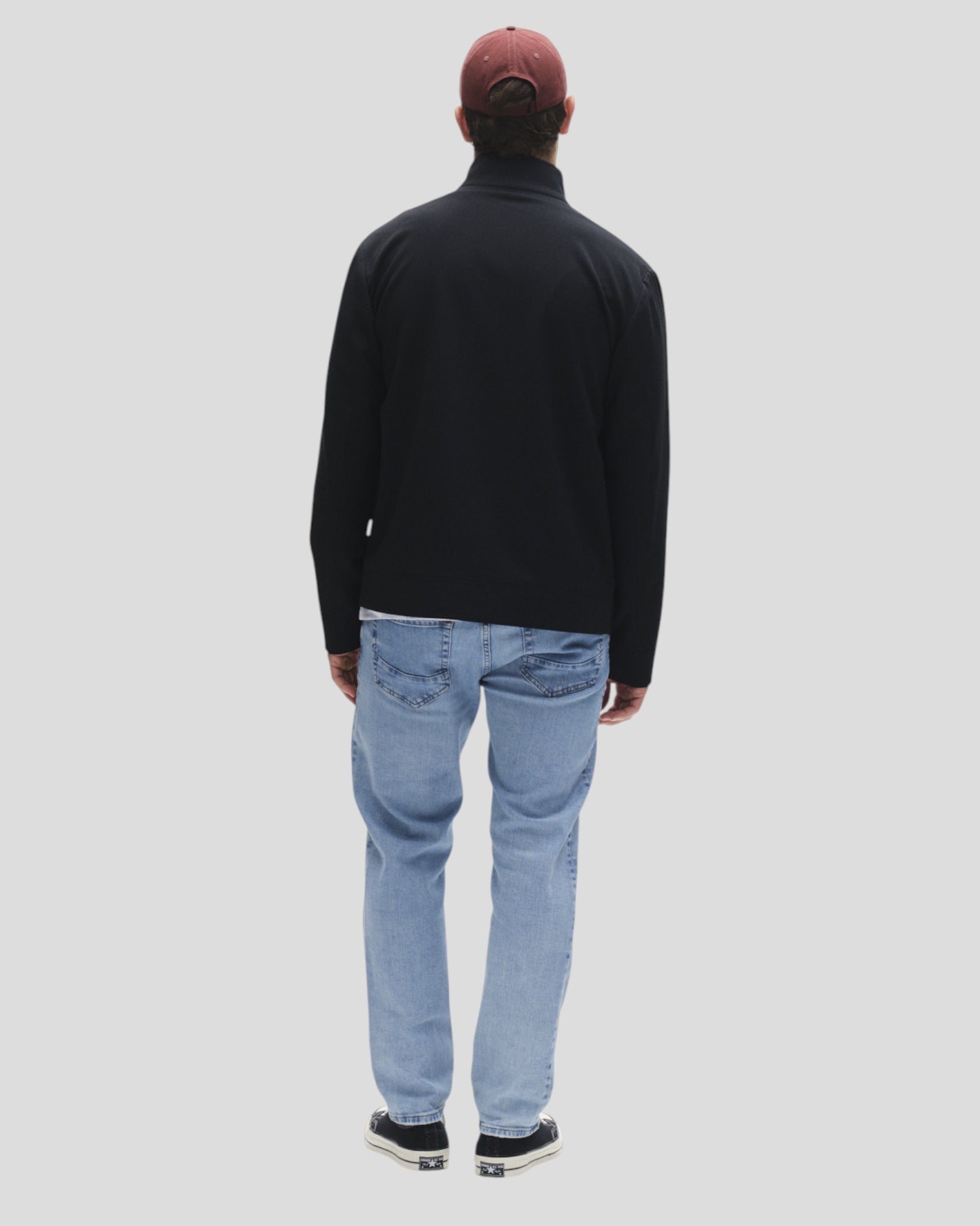 Gabba Marc F1012 Regular Jeans i lys blå denim, vises med klassisk pasform og detaljeret syning.