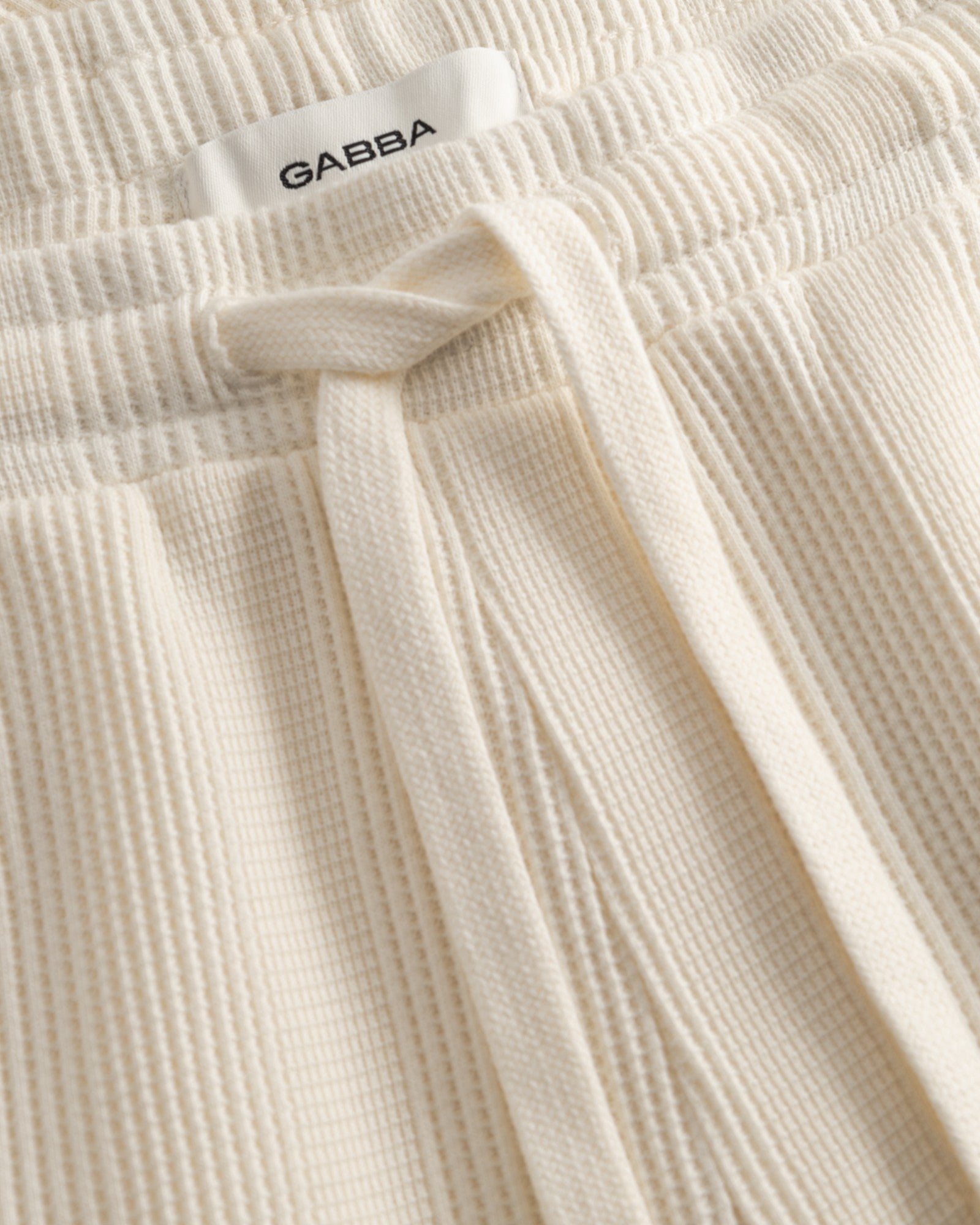 Tommi Wup Shorts - Bone White