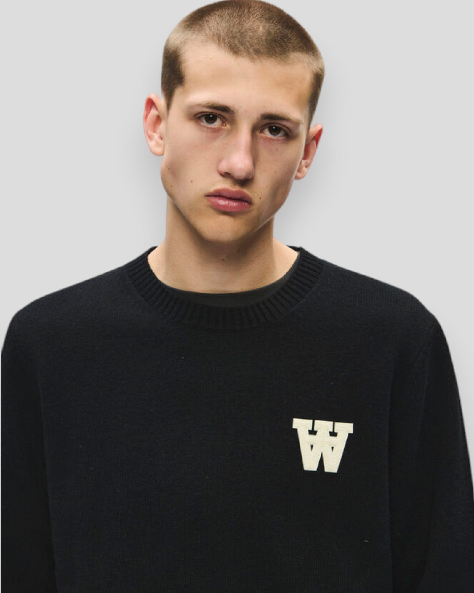 Tay L Pullover - Black