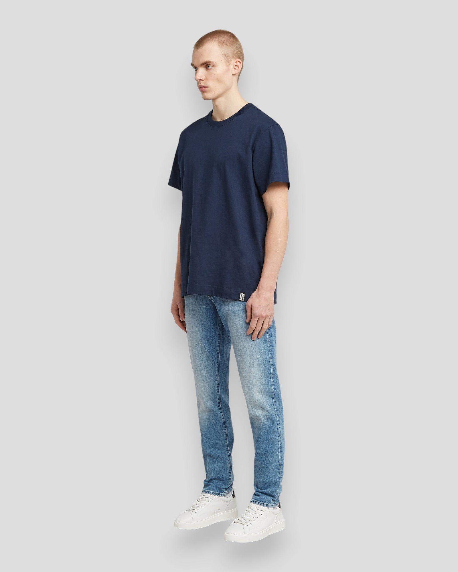 G-Star RAW 3301 Regular Tapered jeans i It Indigo Aged denim med klassisk pasform og slidstærkt stof.