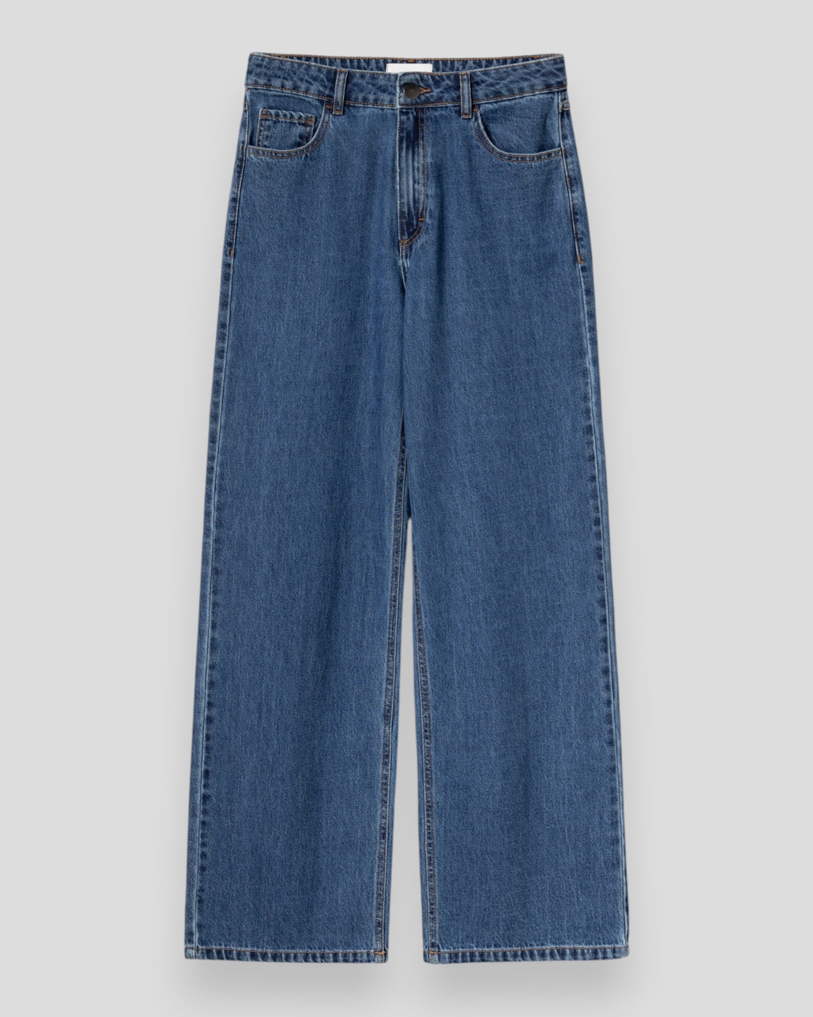 Dame jeans N-Katy MW i blå vask, slim fit, med lyseblå vask og klassisk denimtekstur, fra Noella.