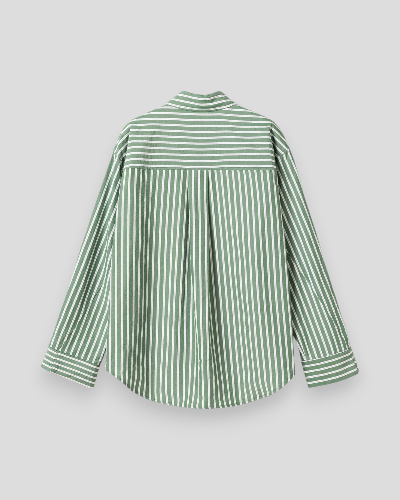 Kvinde shirt fra Noella, N-Marlon i Drayton grøn stribe, med langærmet klassisk design og blødt stof.