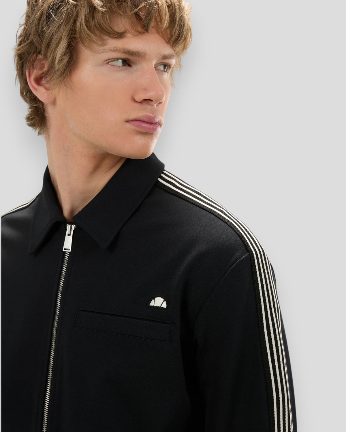 Ellesse Lucanta Track Top sweatshirt i sort set forfra