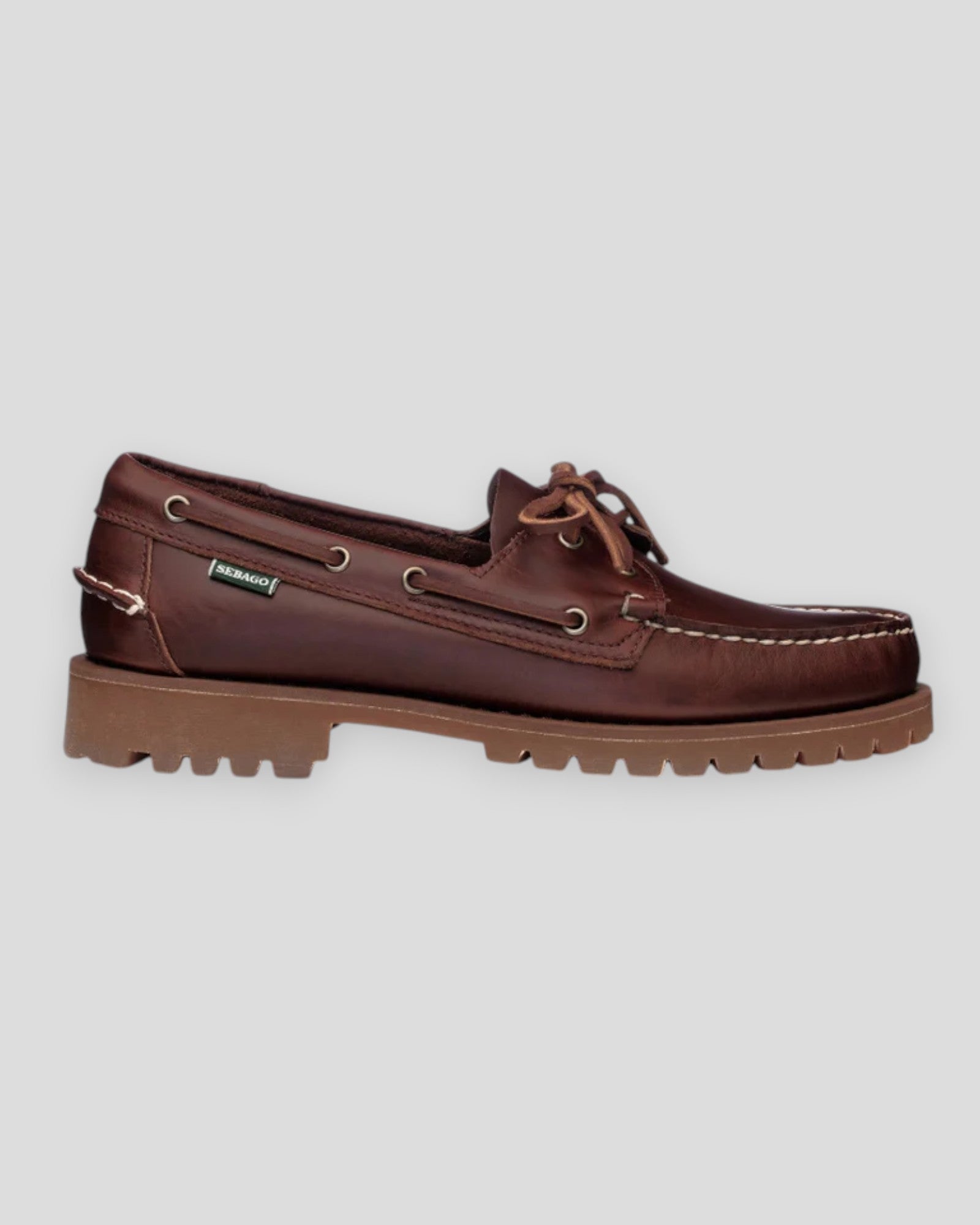 Sebago Ranger Waxy 925 brown gum leather shoe with smooth finish and classic design, featuring laces and sturdy sole.