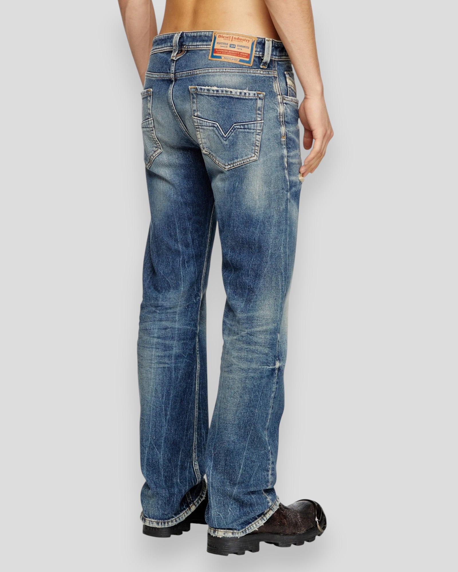 2019 D-Strukt Jeans - Washed Blue Denim