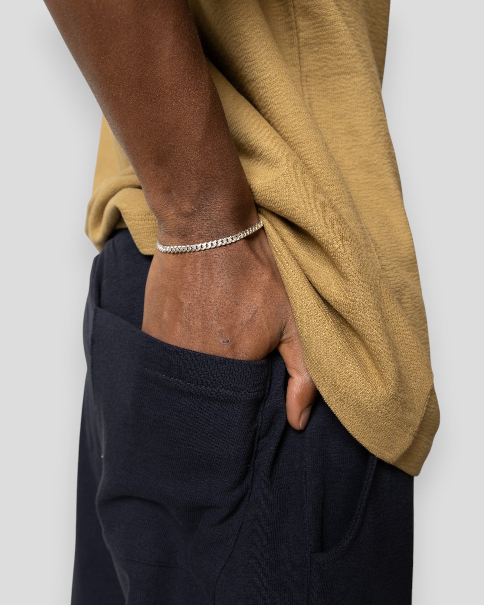 Dark navy Calton strukturerede shorts fra Clean Cut Copenhagen, vises med detaljeret tekstur og pasform.