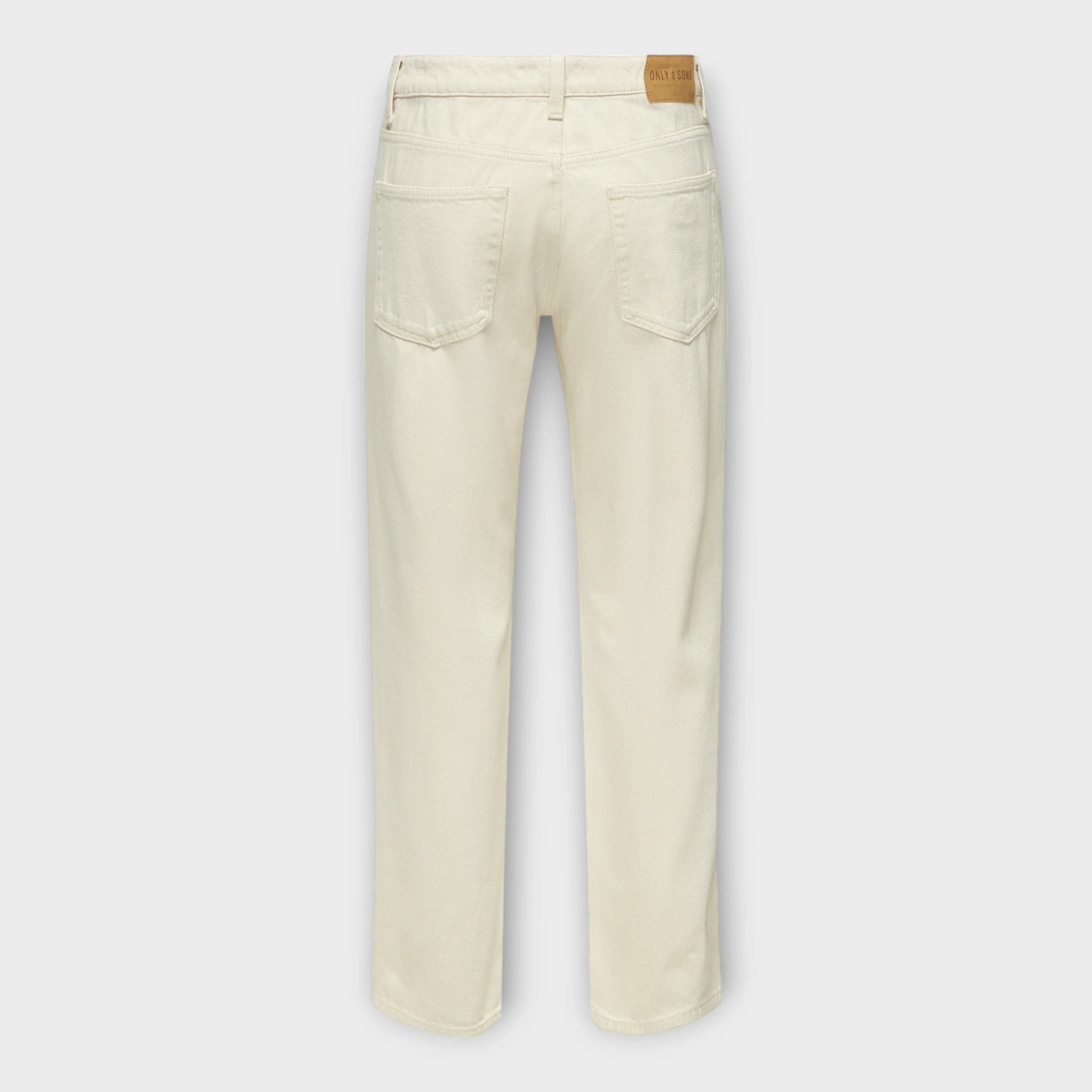 Edge Straight 5917 Jeans Ecru, Sandfarvet Baggy Jeans fra Only And Sons. Her set bagfra.