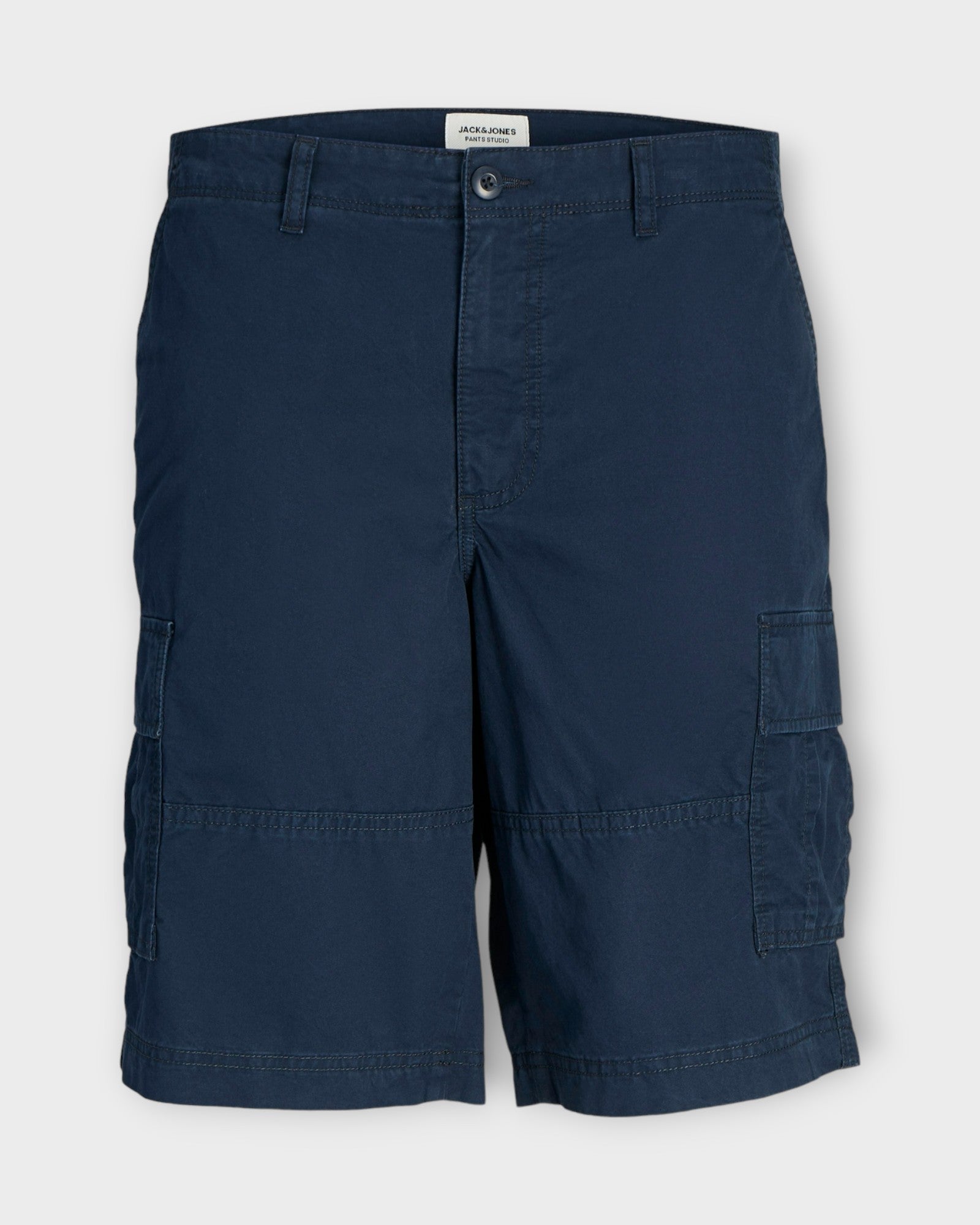 Cole Short Navy Blazer fra Jack and Jones. Mørkeblå Cargo shorts til mænd. Her set forfra.