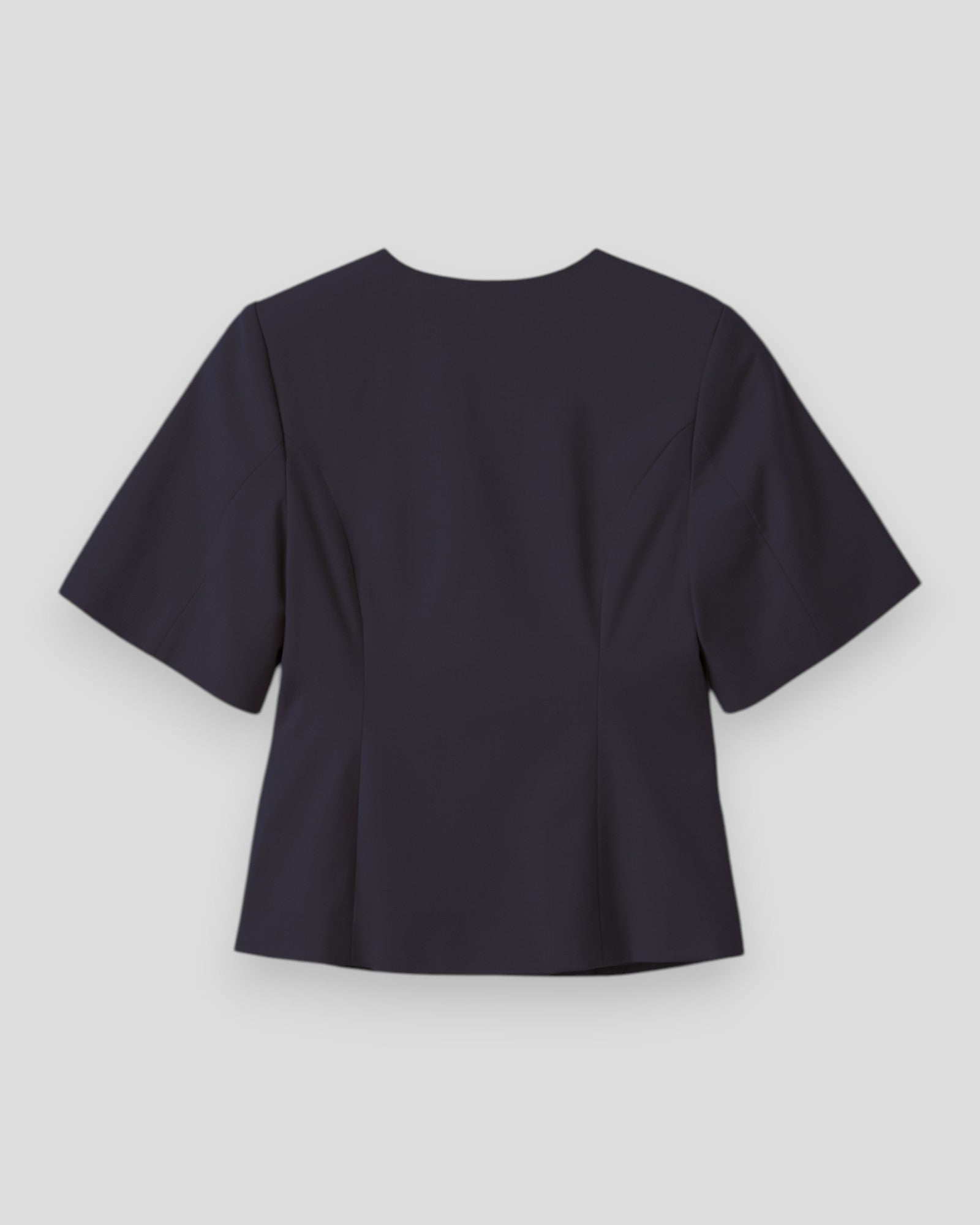 Navy Kasaundra dames blazer i Noella, elegant og stilfuld, vist på en model med lommer og skræddersyet pasform