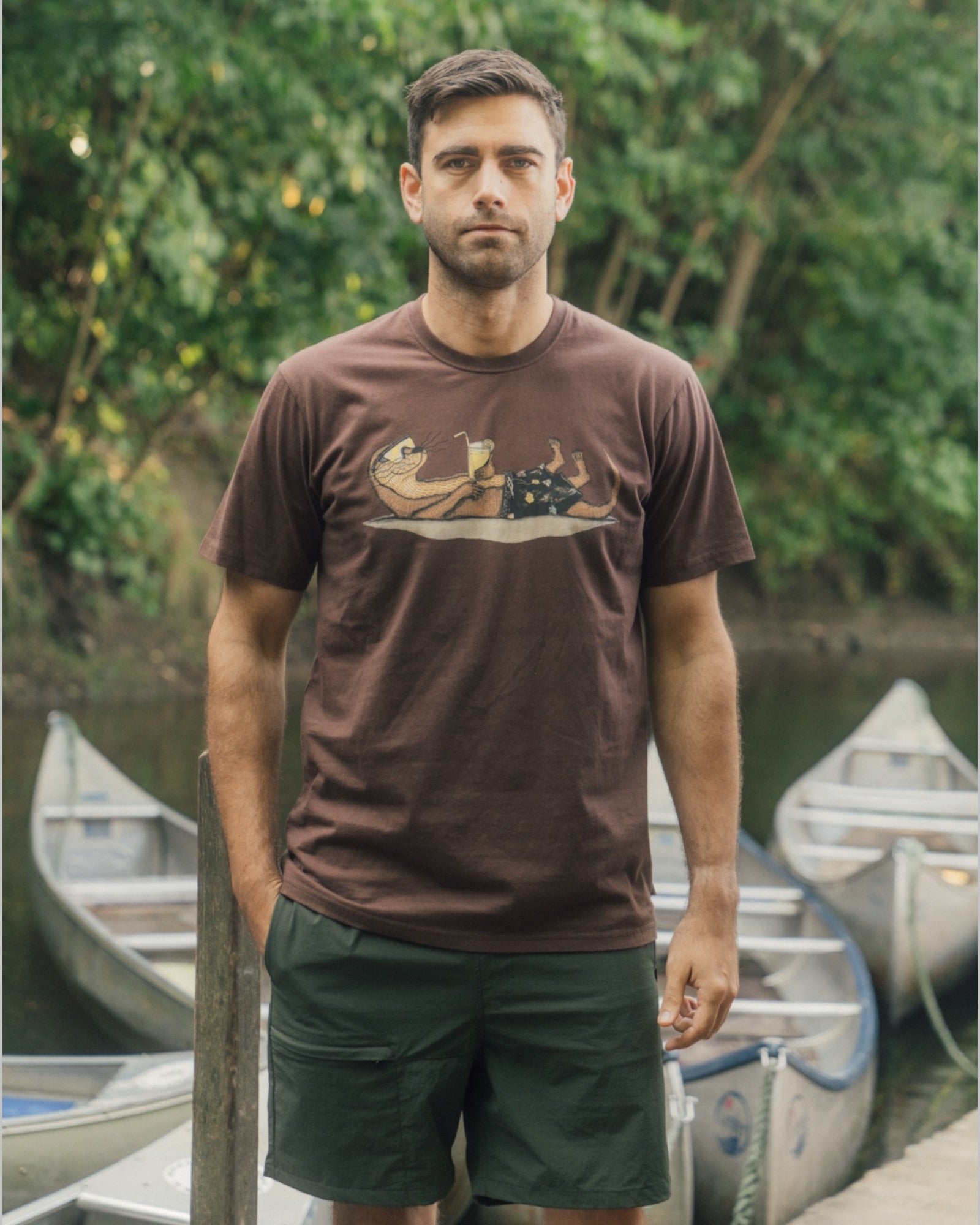 An Otter Vacation Tee - Chicory Coffee
