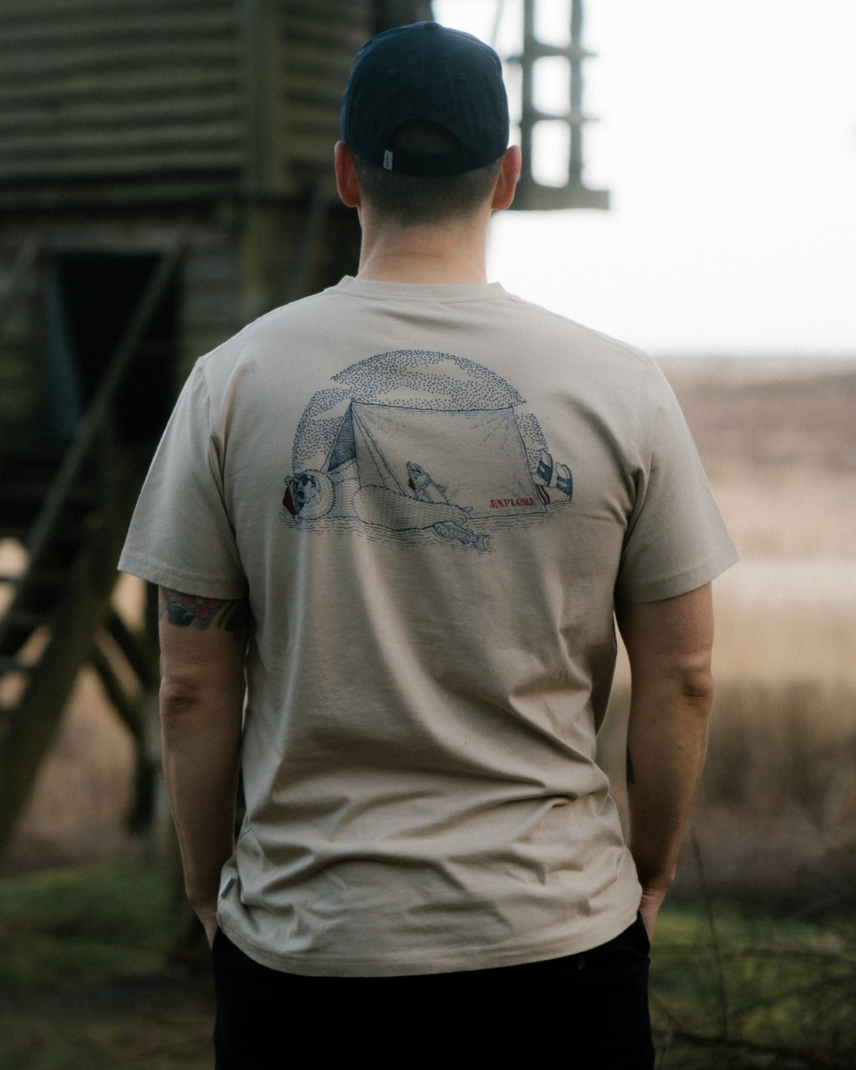 Bear Inn T-shirt - White Pepper