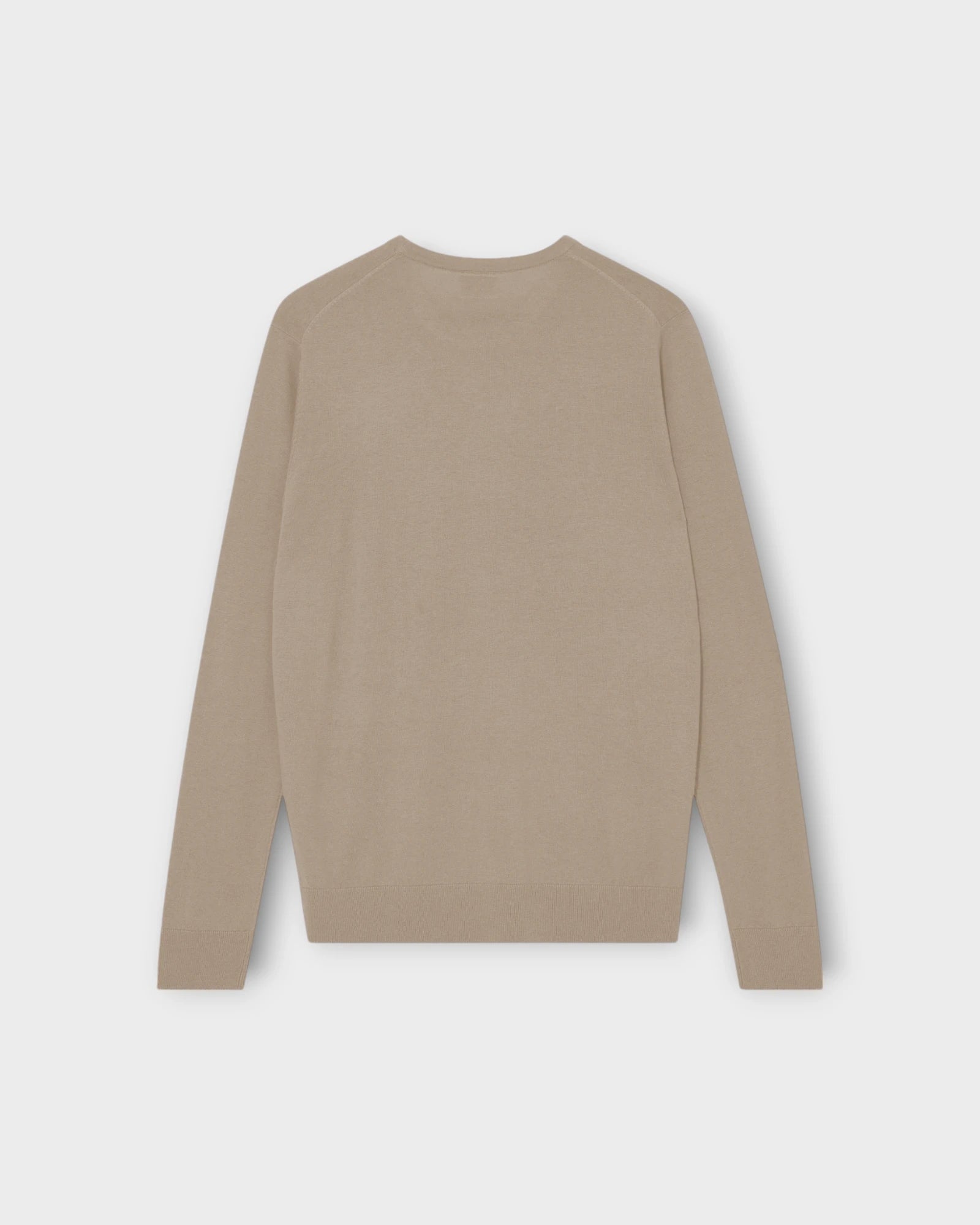 Adam Soft Knit Soft Kit - Lys Sand Mos Mosh Gallery Strik til Mænd. Her set bagfra.