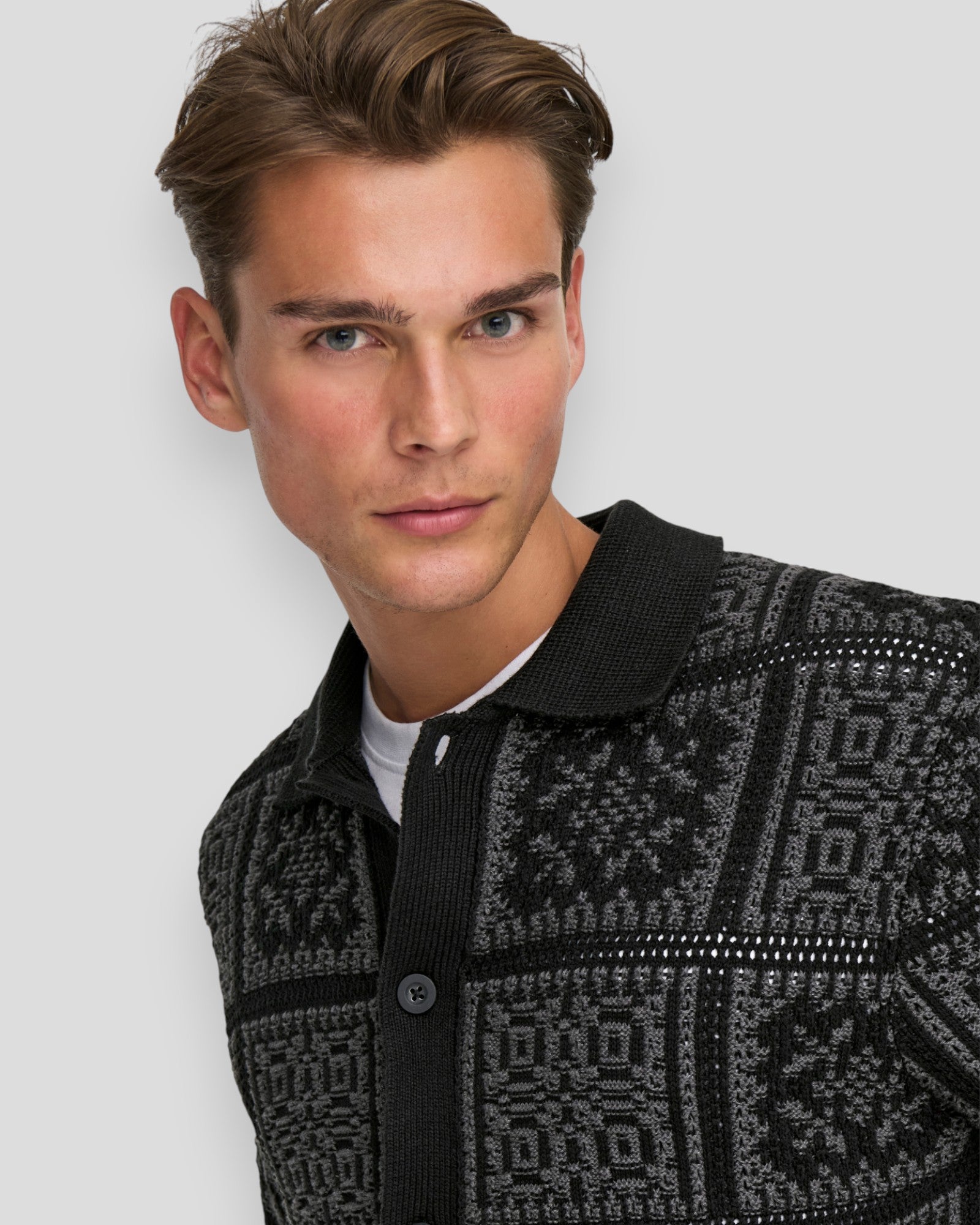 Bark Relax LS Shirt Knit - Black/Gray Pinstripe