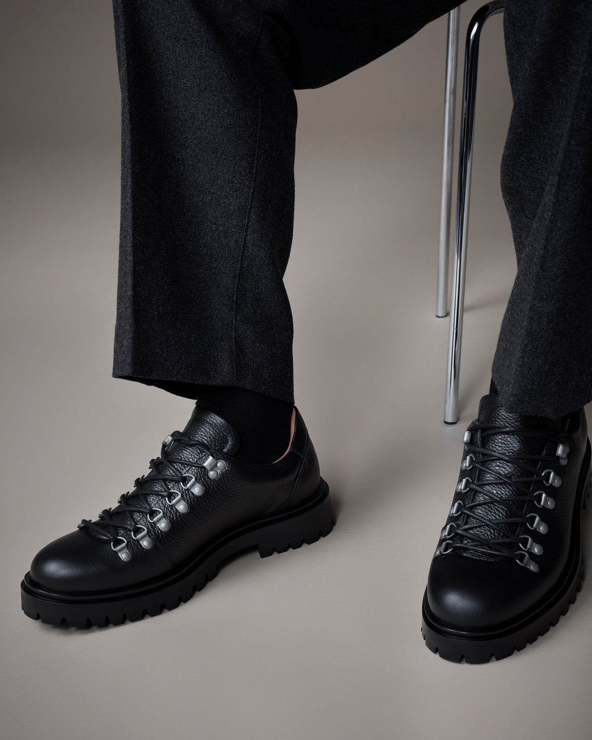 Willach - Black Tumbled Leather
