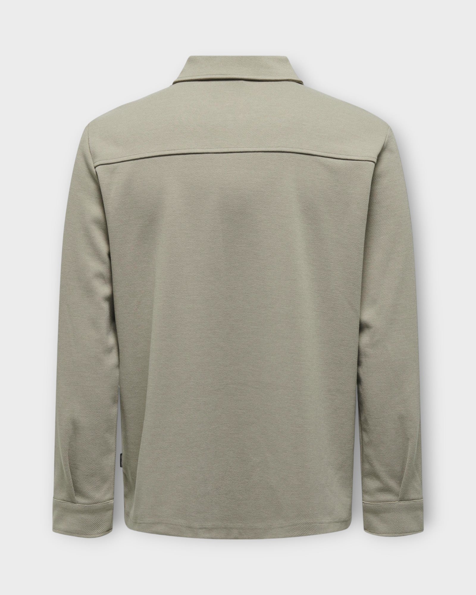 Newkodyl Overshirt Sweat Vintage Khaki fra Only and Sons. Overshirt til mænd, her set bagfra.