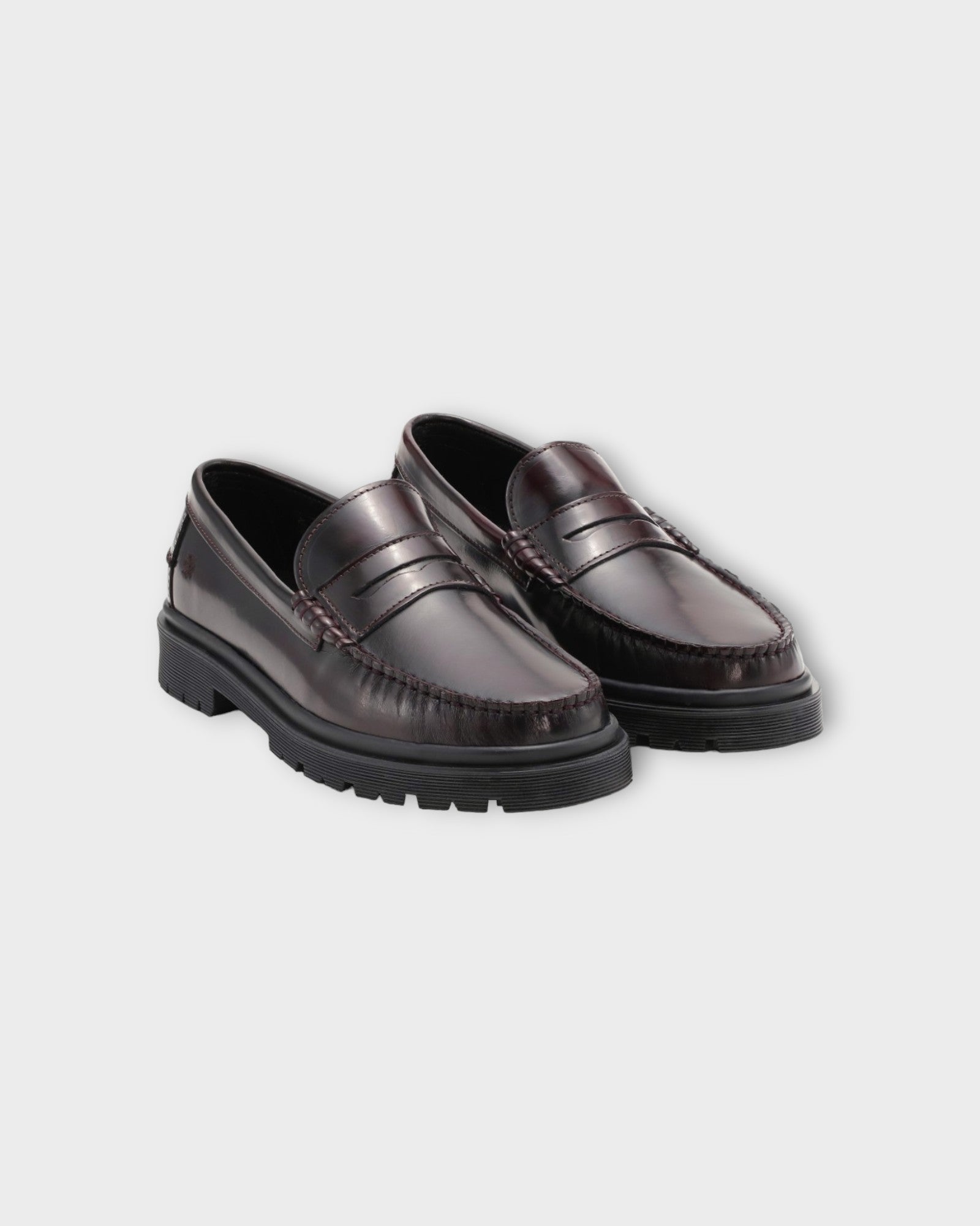 Austin Loafer Bordo Polido - Bordeux Playboy Loafers til Mænd. Her set forfra.