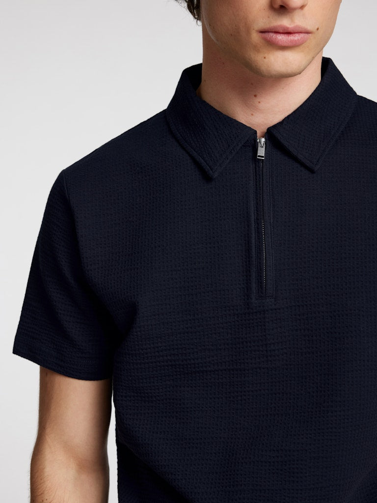 Sander Seersucker Zip SS Polo - Sky Captain