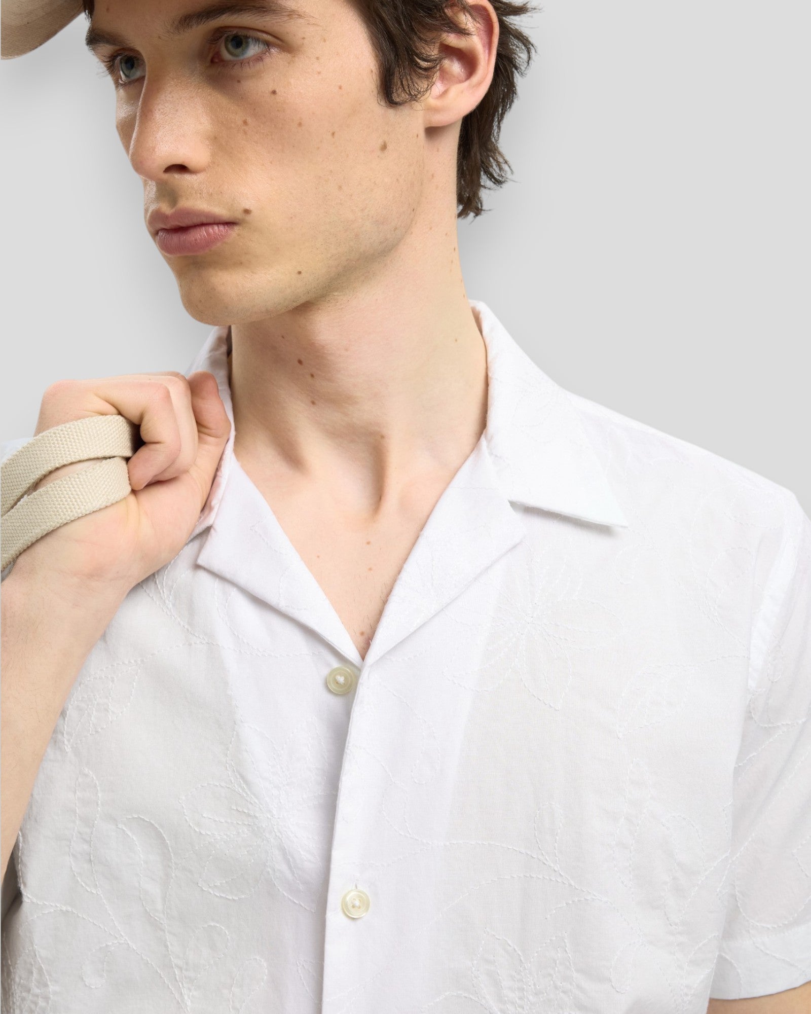 Regular Hyde AOE SS Shirt - White/Floral