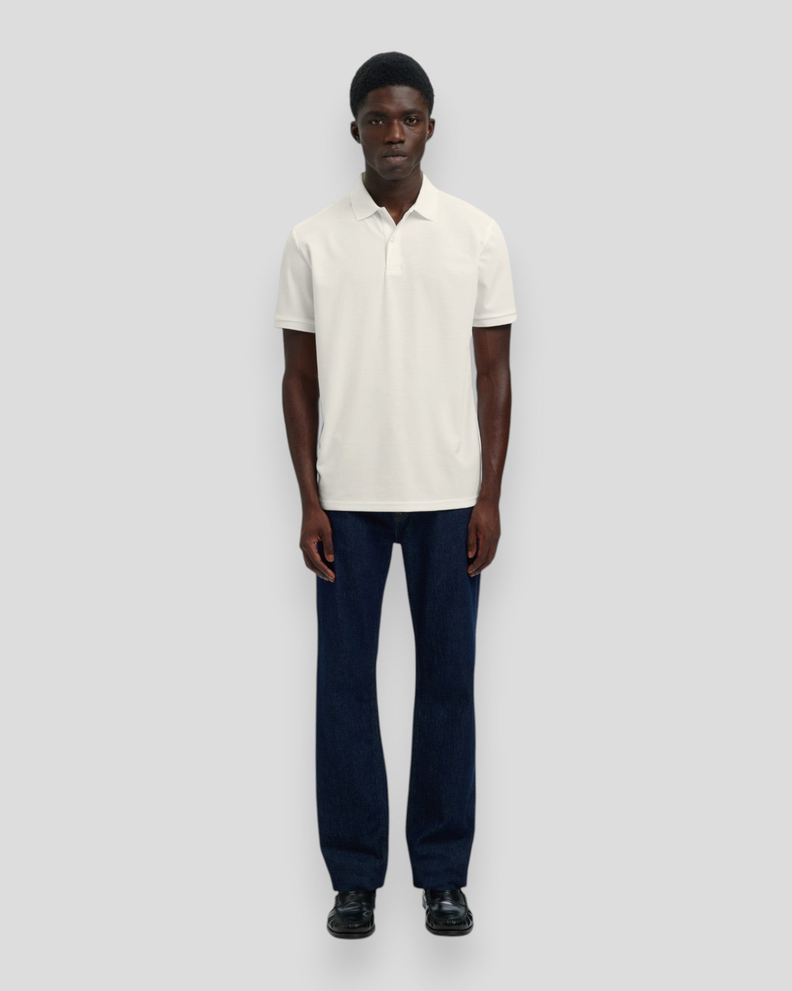 Mandlig Selected Fave Button SS Polo i Cloud Dancer, let og behageligt sommerpolo med knapdetaljer og klassisk pasform.