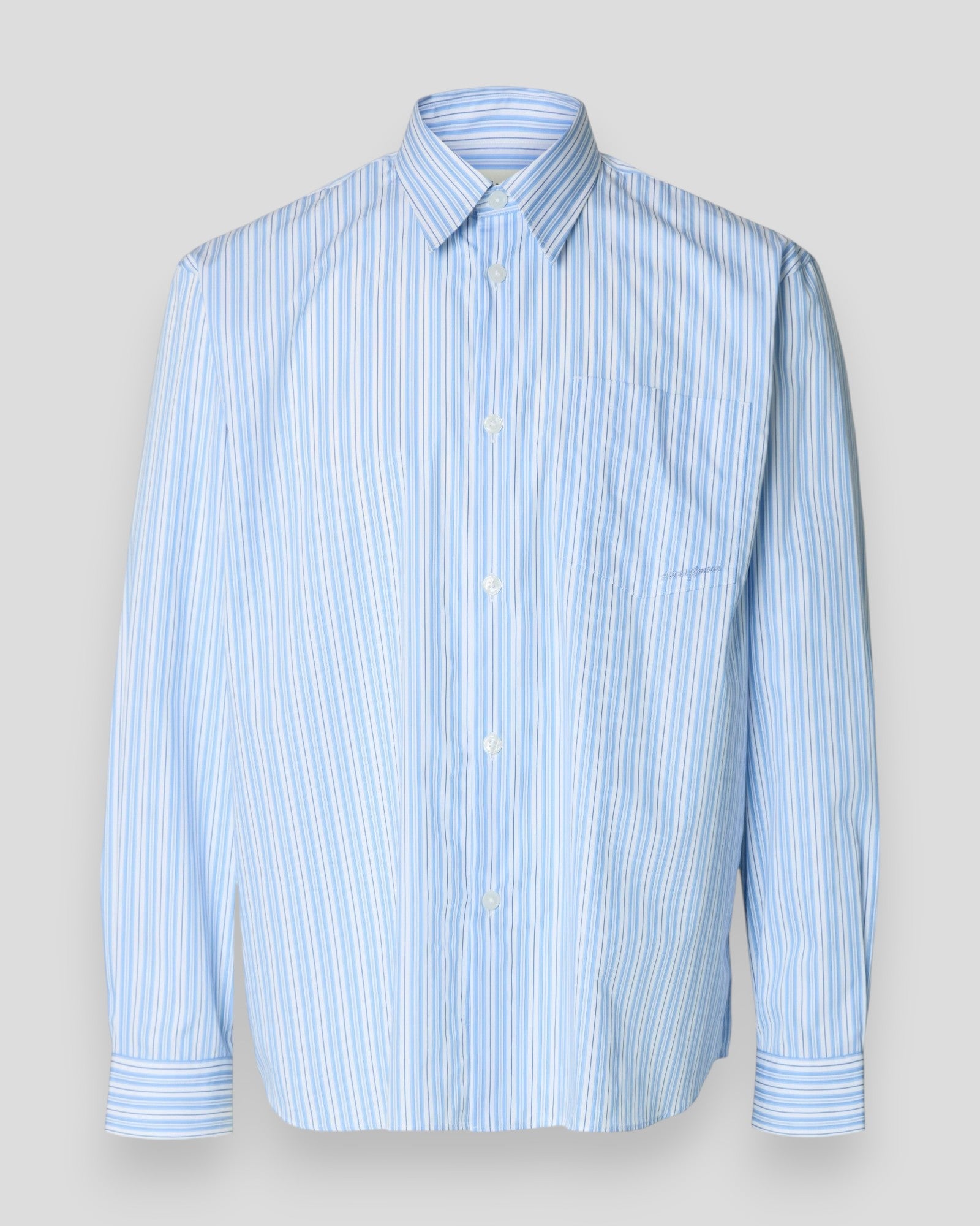 Lyst blåstribet Selected Relax Hotel Amour EMB LS T-shirt til mænd, vises med rund hals og casual pasform