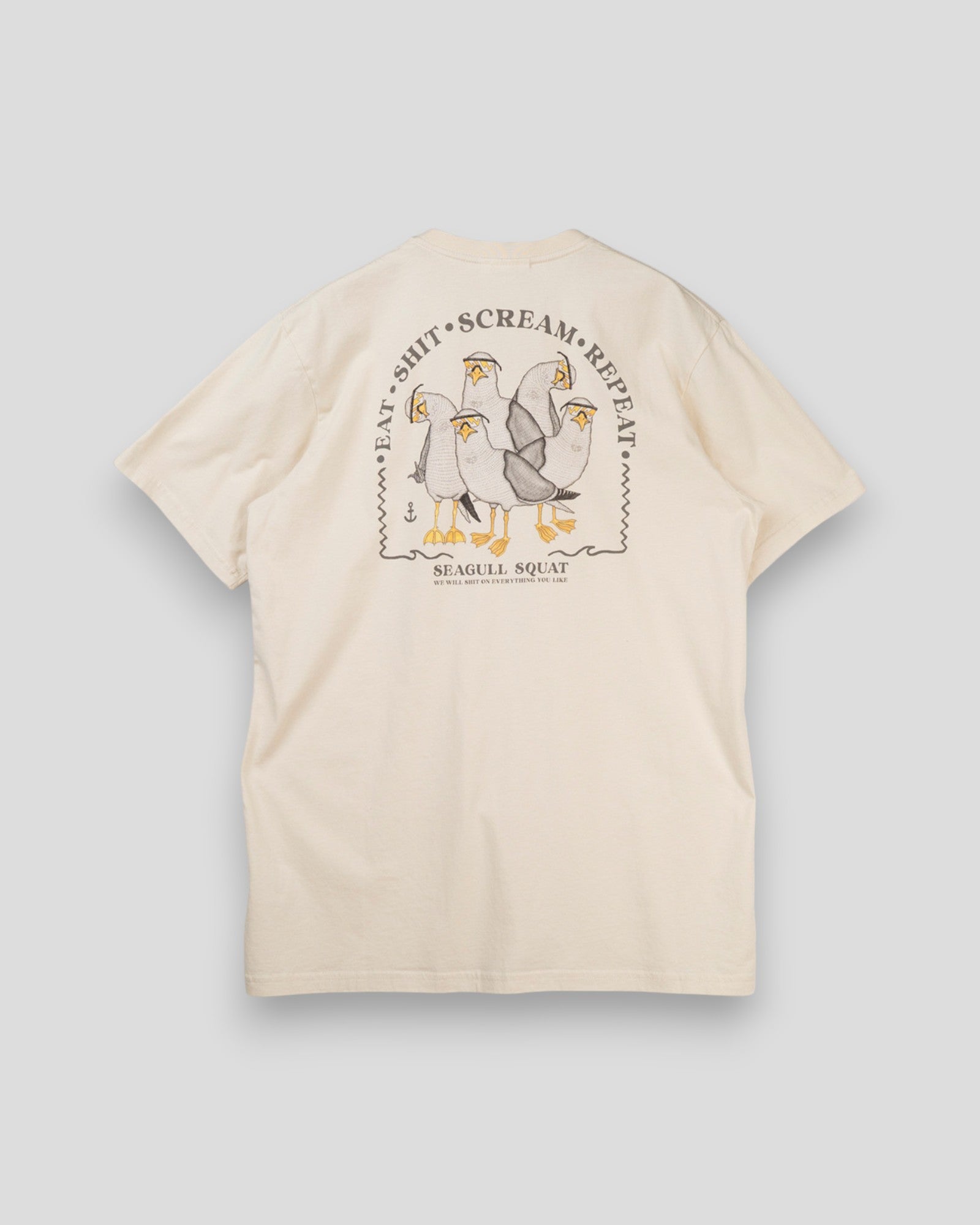 Lakor Seagull Squad Back T-shirt med regnvejr design, blåt bomulds-T-shirt med tryk bagpå, afslappet pasform.