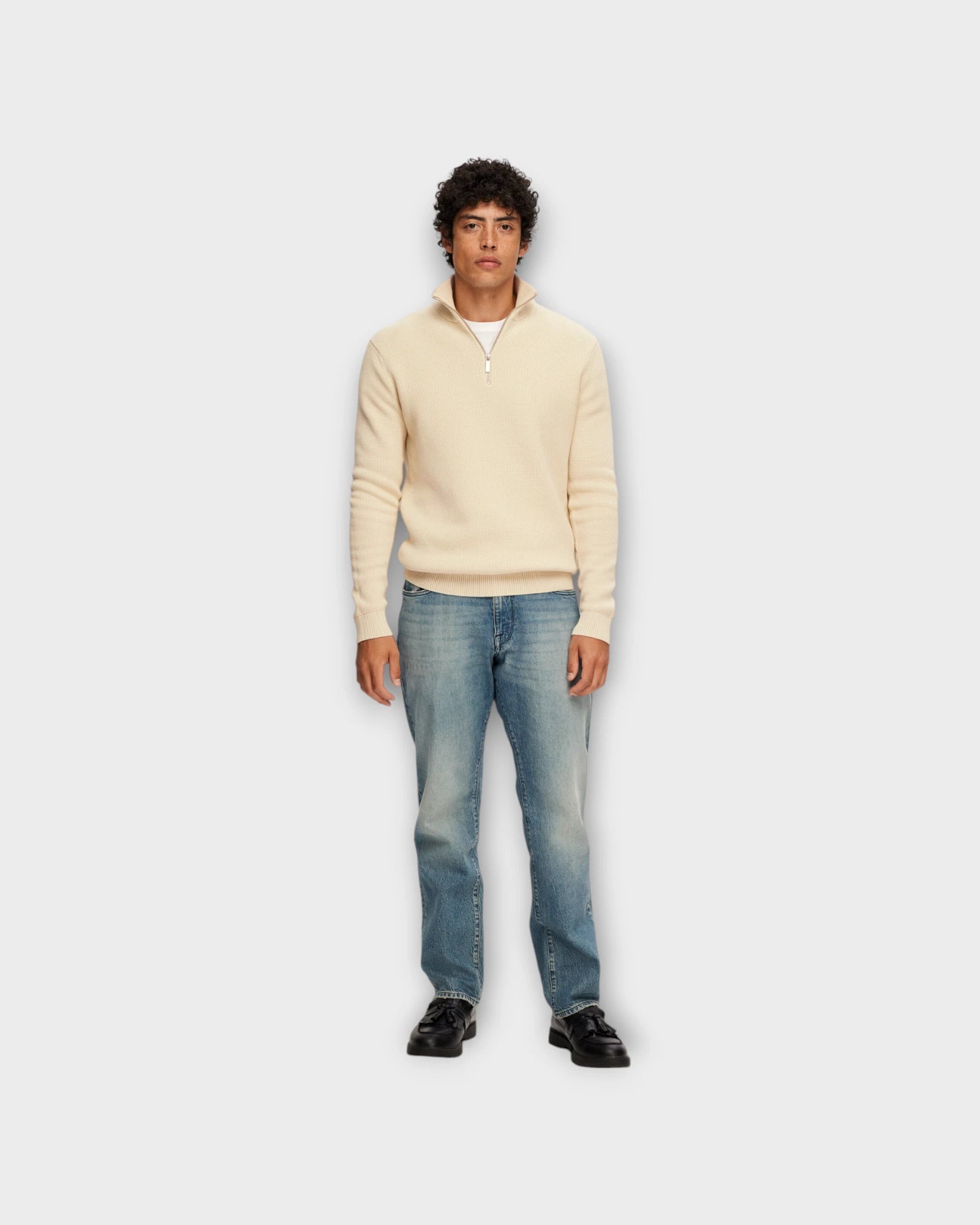 Dane Kint Structure Half Zip Oatmeal - Lys Sand Selected Homme Herre Strik. Her set på model forfra.