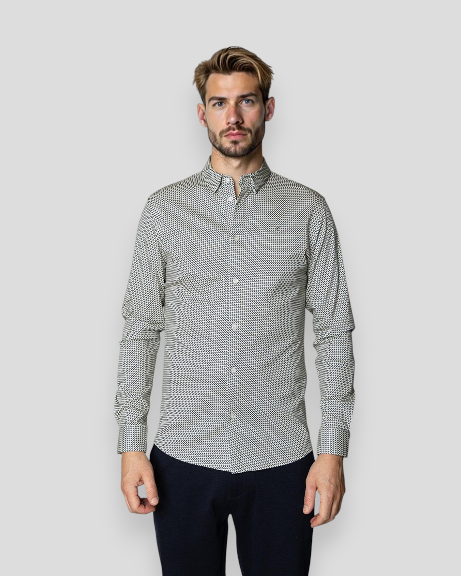 Clean Cut Copenhagen Clean Formal AOP Stretch Shirt i White – langærmet skjorte i klassisk hvid, perfekt til formelle anledninger.