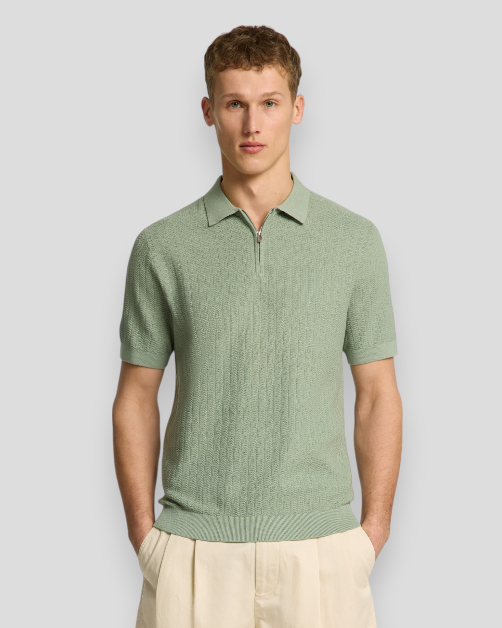 Cran SS Knit Half Zip Polo fra SELECTED HOMME i Iceberg Green – let og komfortabel polo, perfekt til afslappet sommeroutfit.