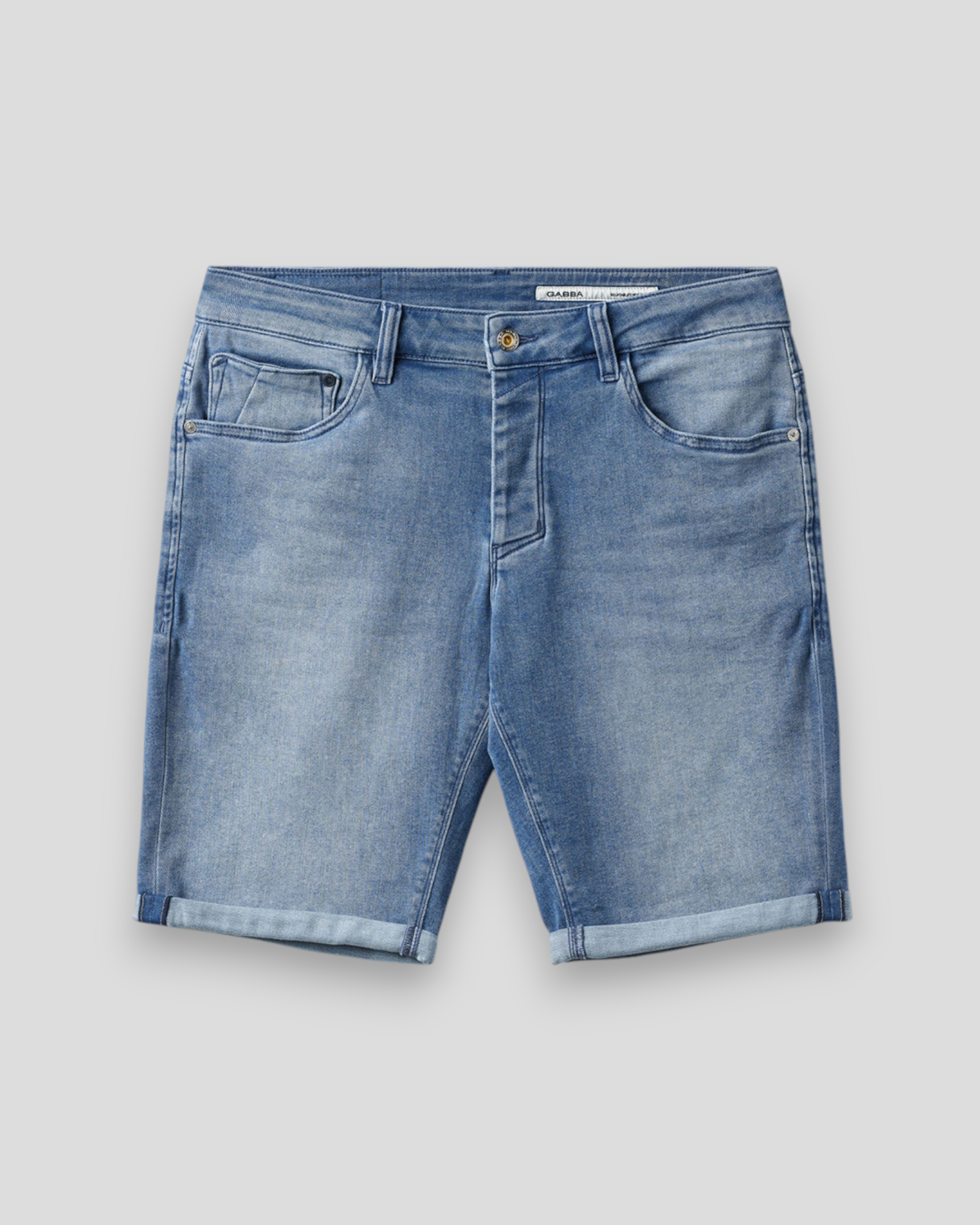 GABBA Jason SANZA denim shorts i lys blå – stilfulde og komfortable herreshorts til sommer og casual brug.