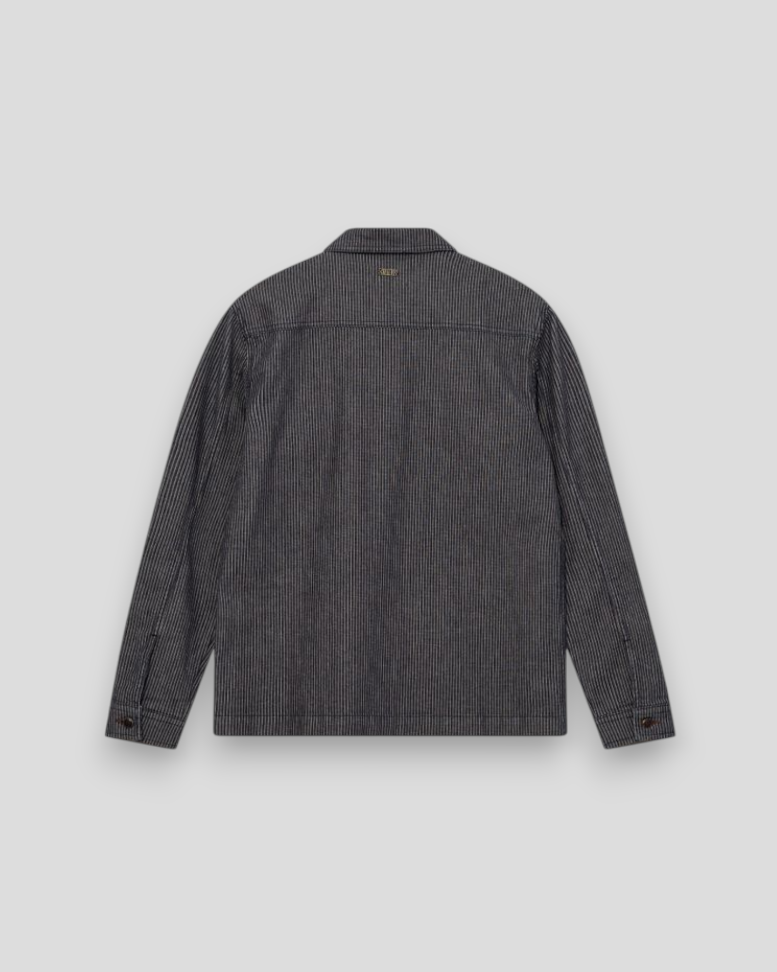 Matteo Stripe overshirt fra Mos Mosh Gallery – blå stribet skjorte i afslappet pasform, perfekt til casual og smart-streetwear stil.