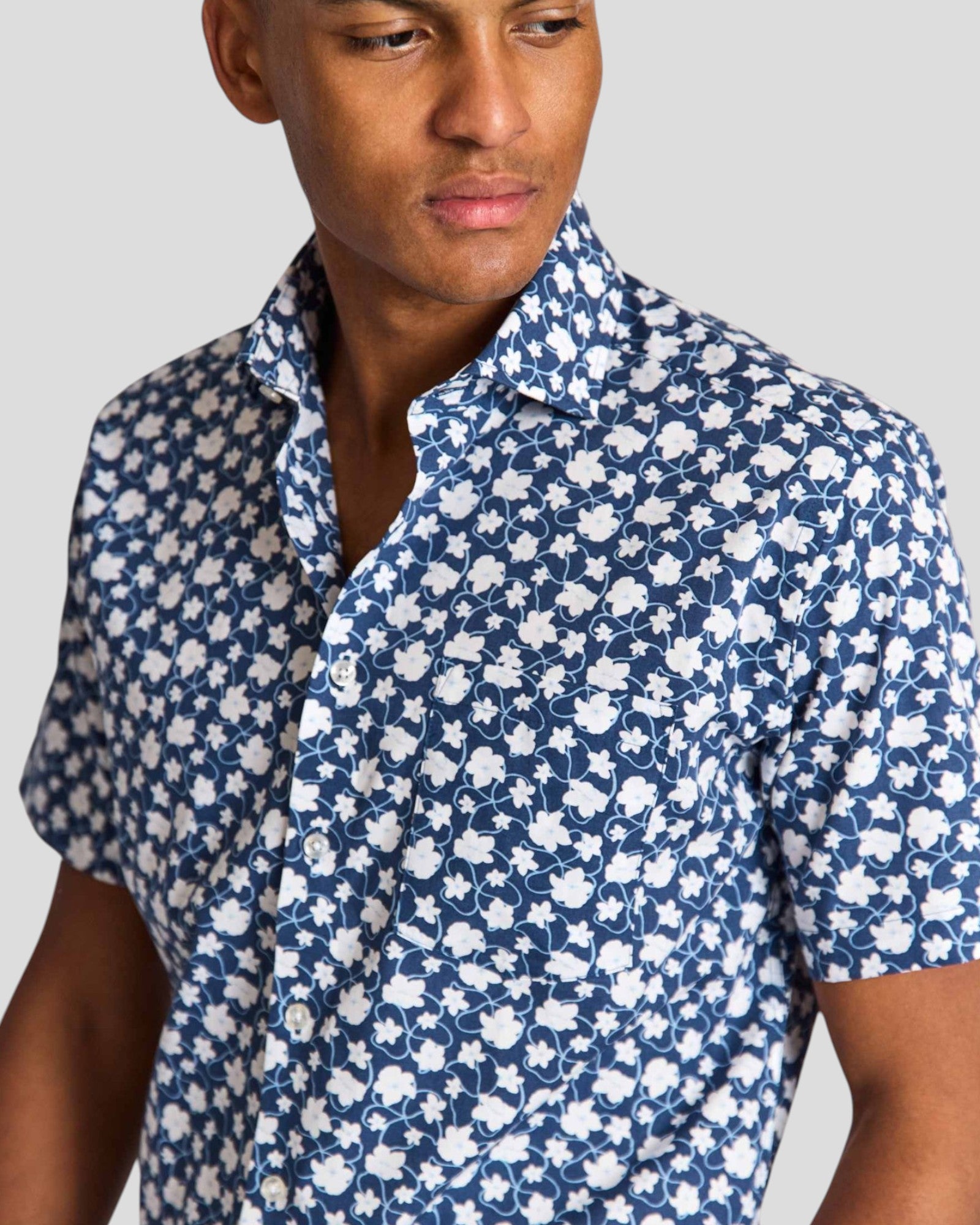 Dark blue Arpad modern fit shirt by Bruun & Stengade, featuring a stylish collar and button front, displayed on a hanger.