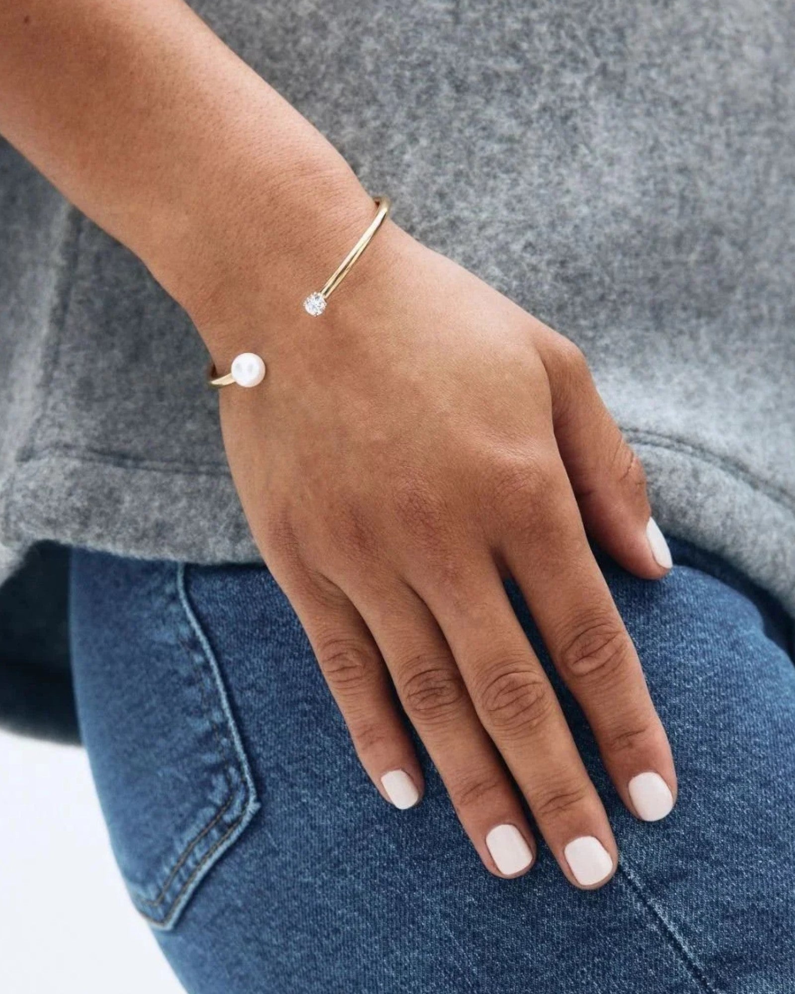 Luna Bangle - Gold