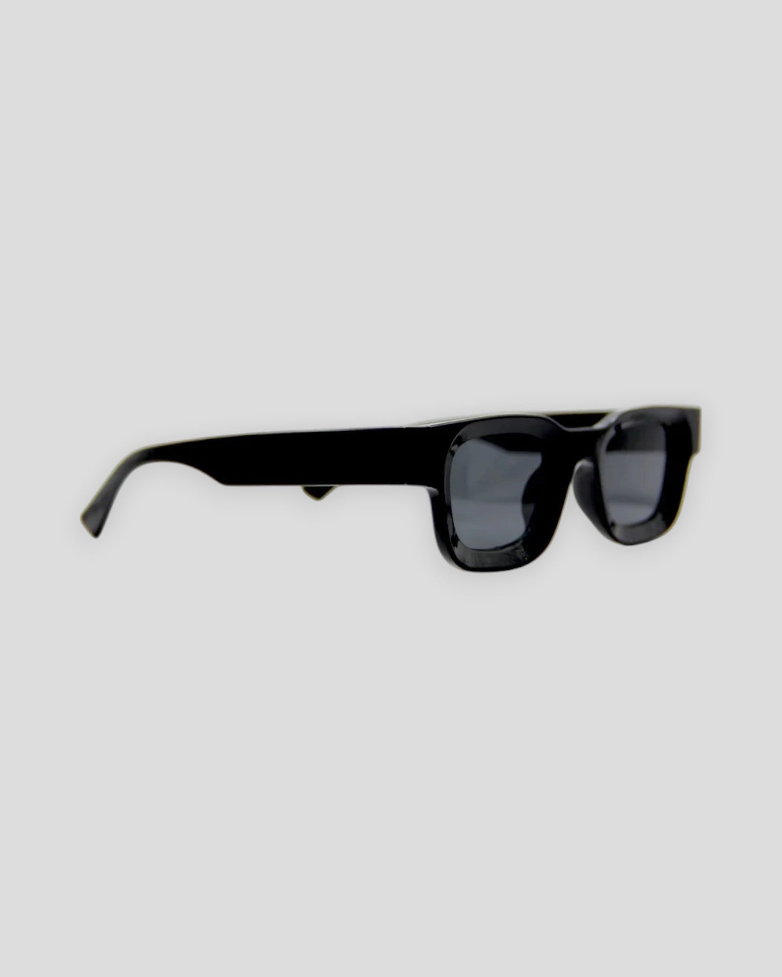 Laylow Sunglasses - Black