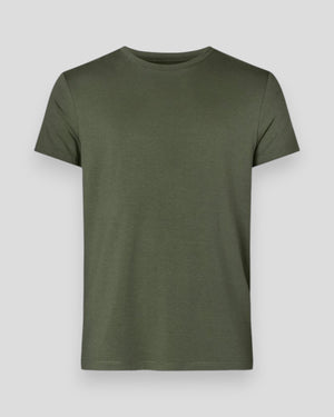 Grøn Resteröds Bamboo T-shirt foran, blød bomuldskvalitet og afslappet pasform i et stilfuldt design.