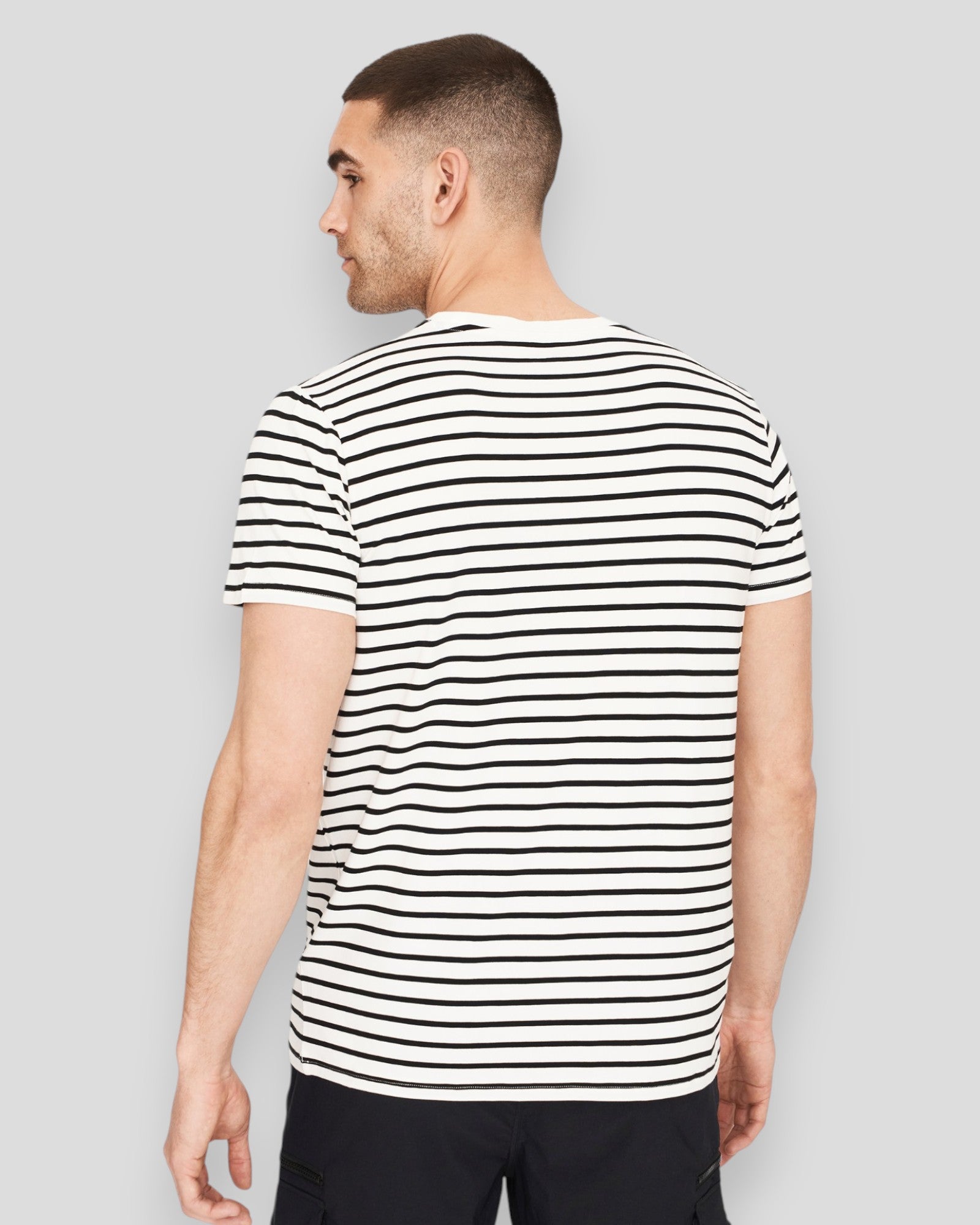 Resteröds Bamboo Tee - Black Stripes