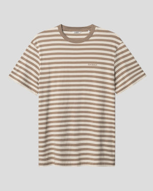 Gabba Dune Logo Stripes SS T-shirt i beige med striber og logo, let og casual design.