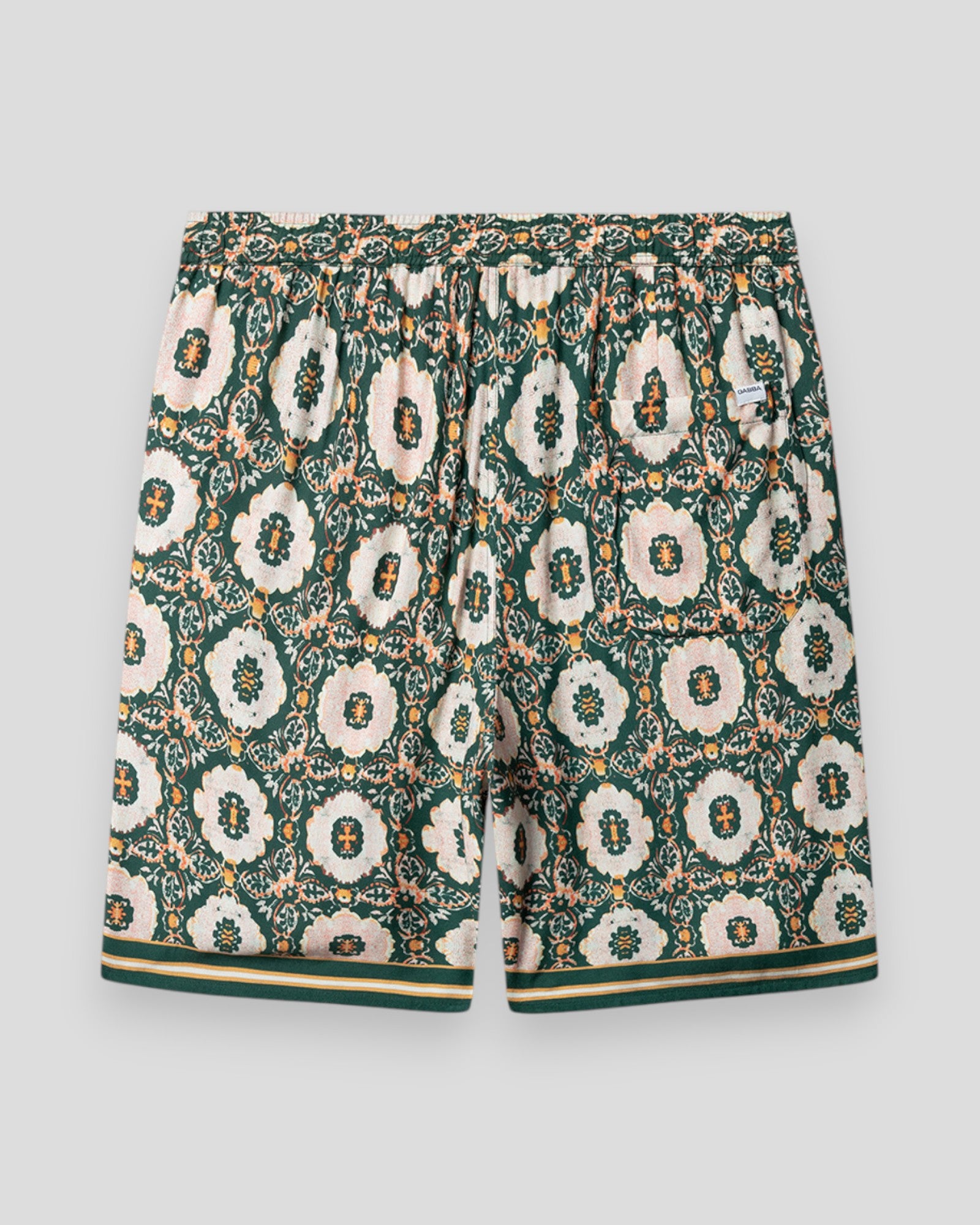 Grønne Tommi Oro shorts med mønster fra Gabba, synlige detaljer og afslappet pasform.