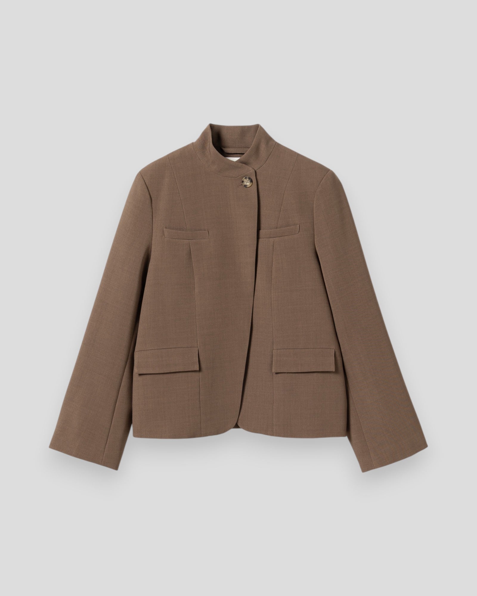 Sandfarvet noella N-Monique damesblazer med elegant pasform og klassisk stil, synlig foran i billedet.