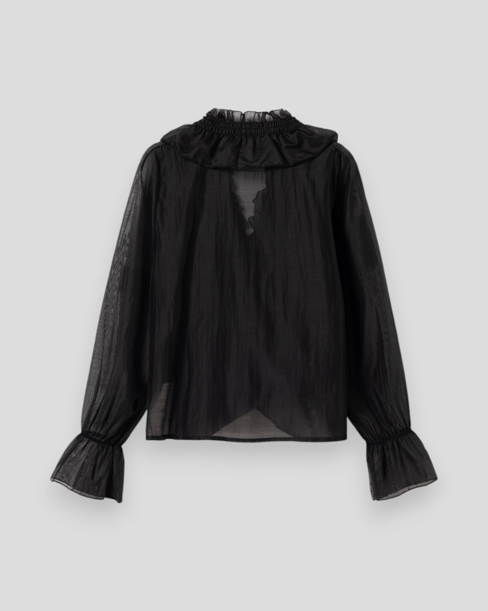 Sort N-Myrtia bluse til kvinder fra Noella, vises fladt med lange ærmer og klassisk krave.