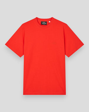 Mads Nørgaard bomuldsjersey T-shirt med Frode logo i flammende rød farve, vises på model.