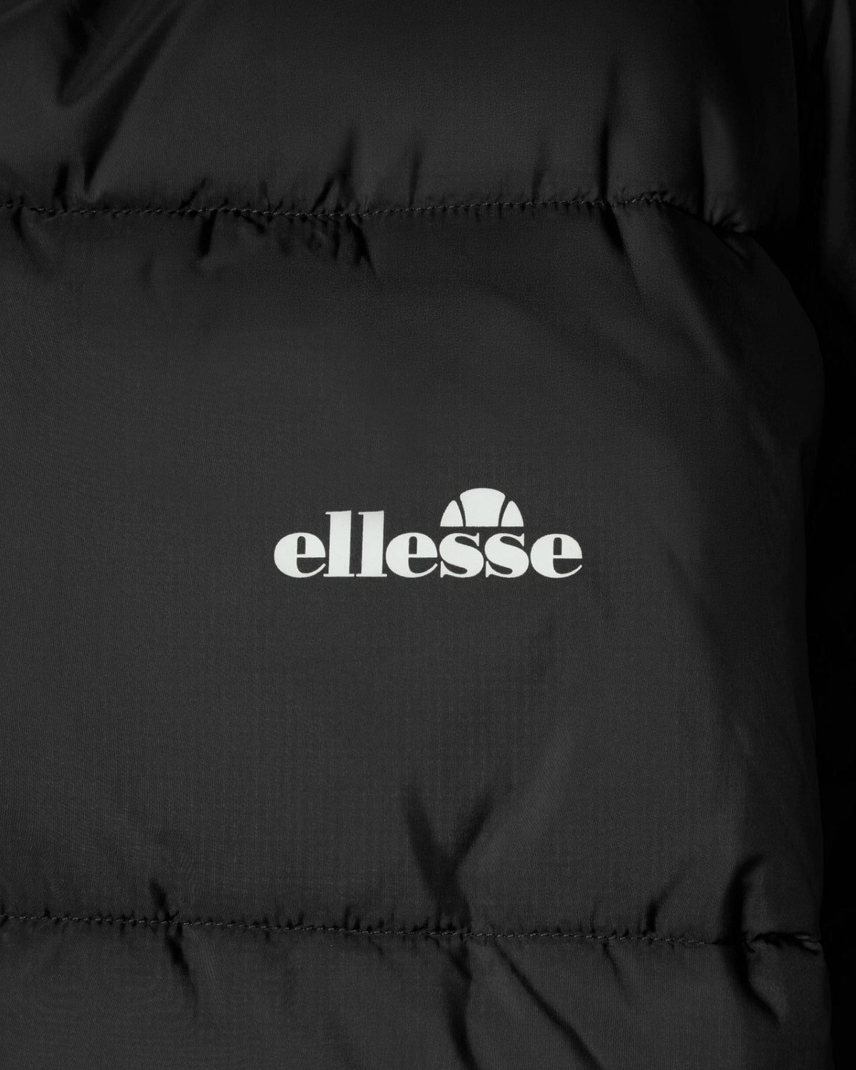 Ellesse Civiglio pufferjakke i sort set forfra