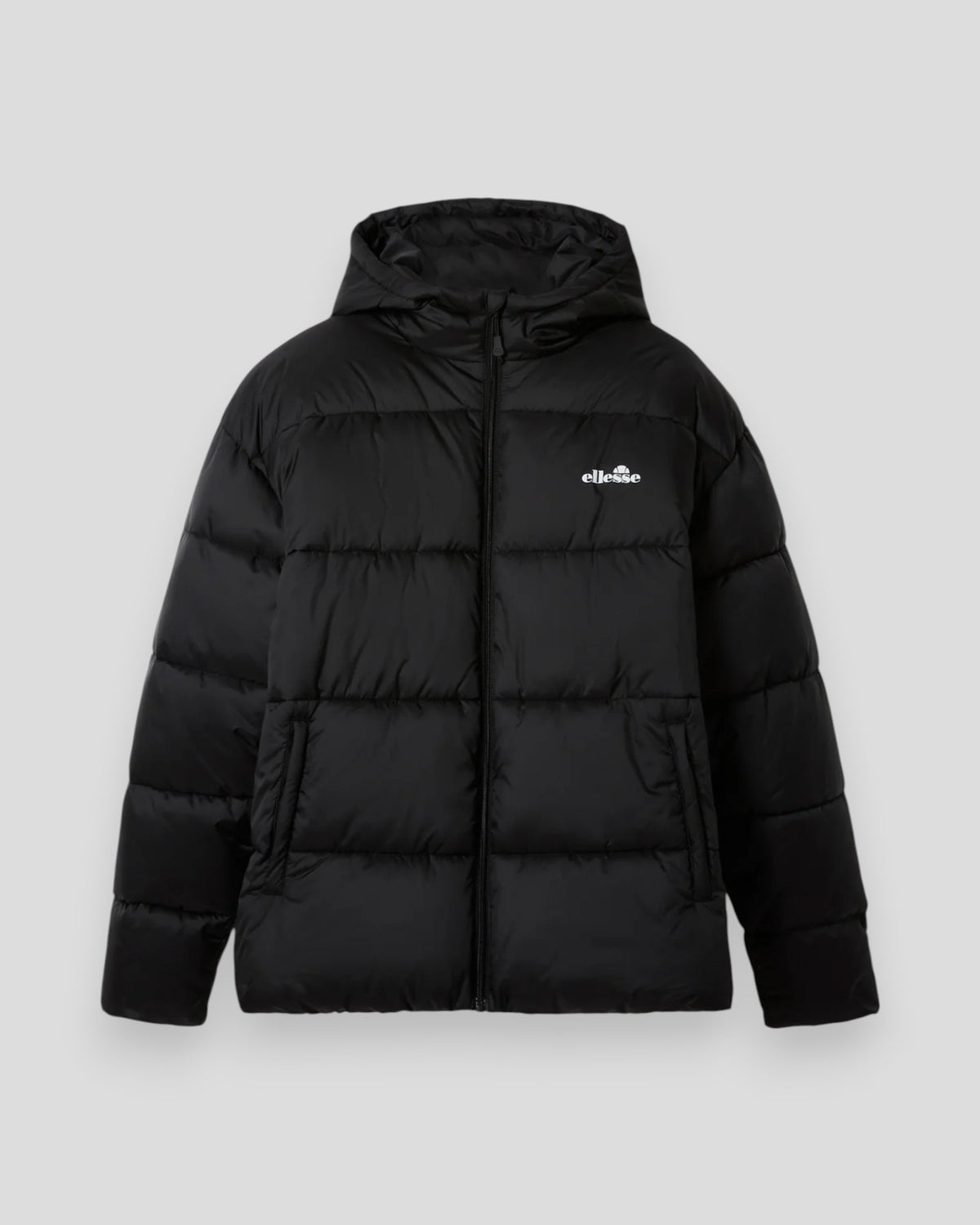 Sort Ellesse Civiglio pufferjakke i sort set forfra