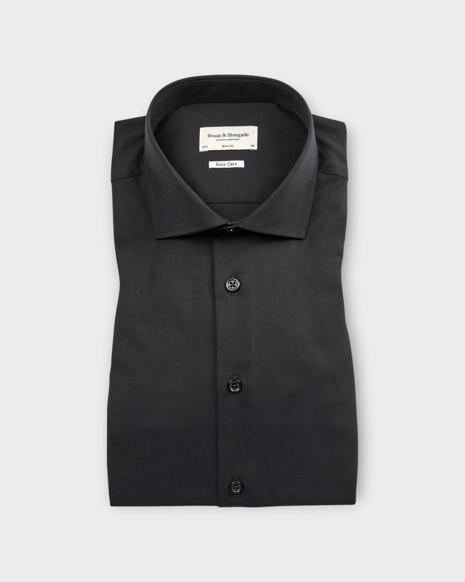 BS Miles Slim Fit Shirt Black - Sort Bruun & Stengade Skjorte til Mænd. Her set forfra.