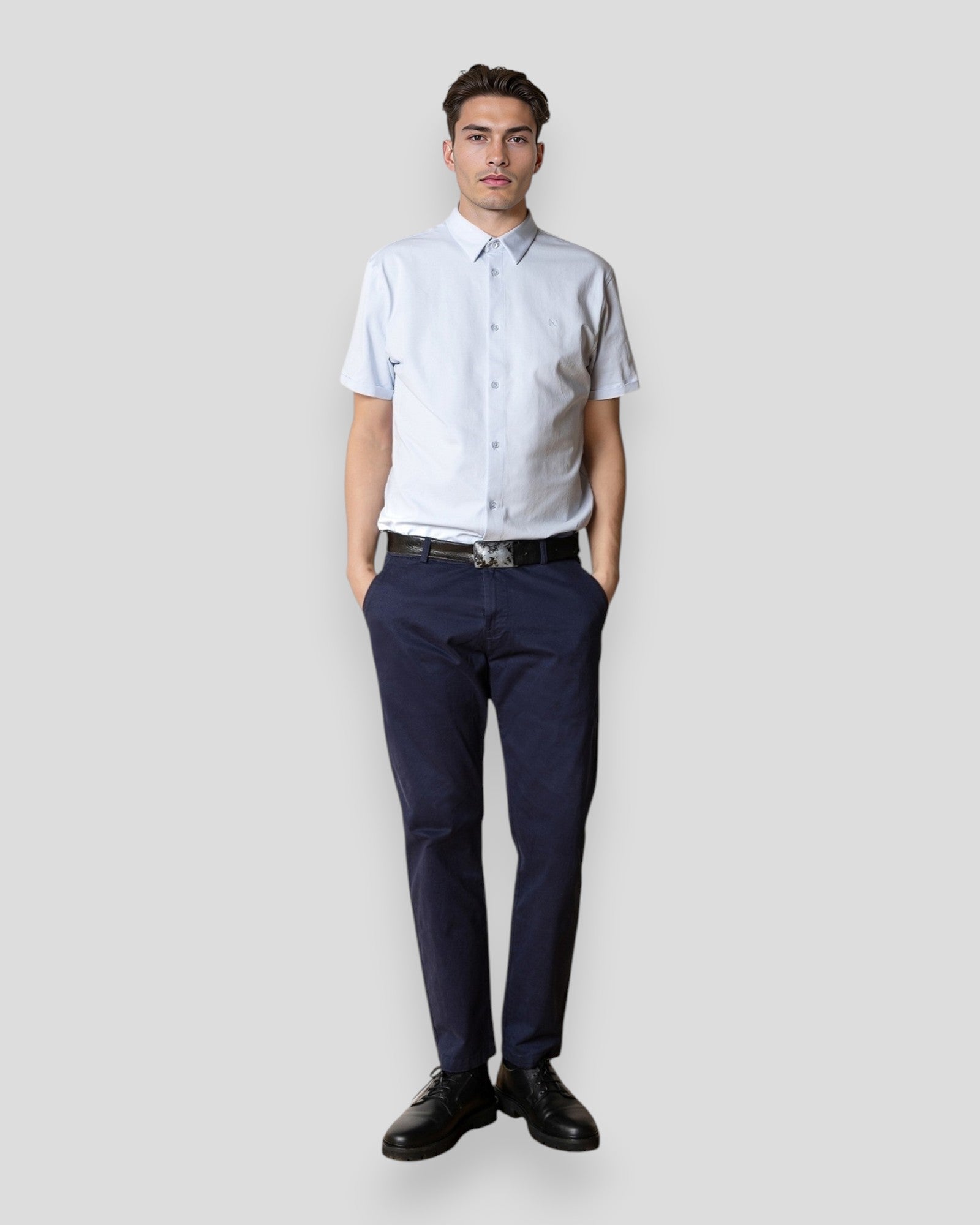 Light blue formal stretch shirt from Clean Cut Copenhagen, short-sleeve men's shirt with a classic fit and crisp collar.