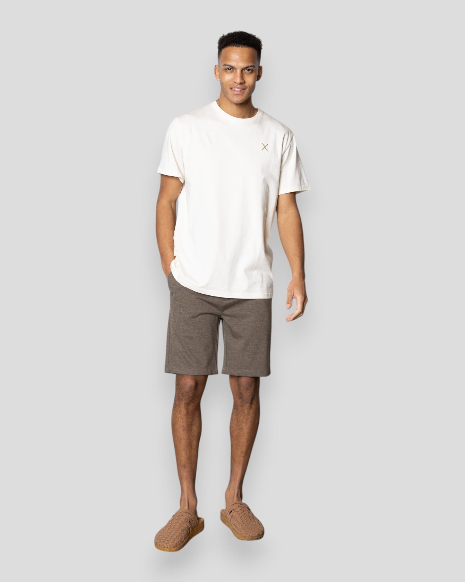 Milano Brendon jersey shorts fra Clean Cut Copenhagen i mørk khaki, afslappet design og blødt jersey materiale.