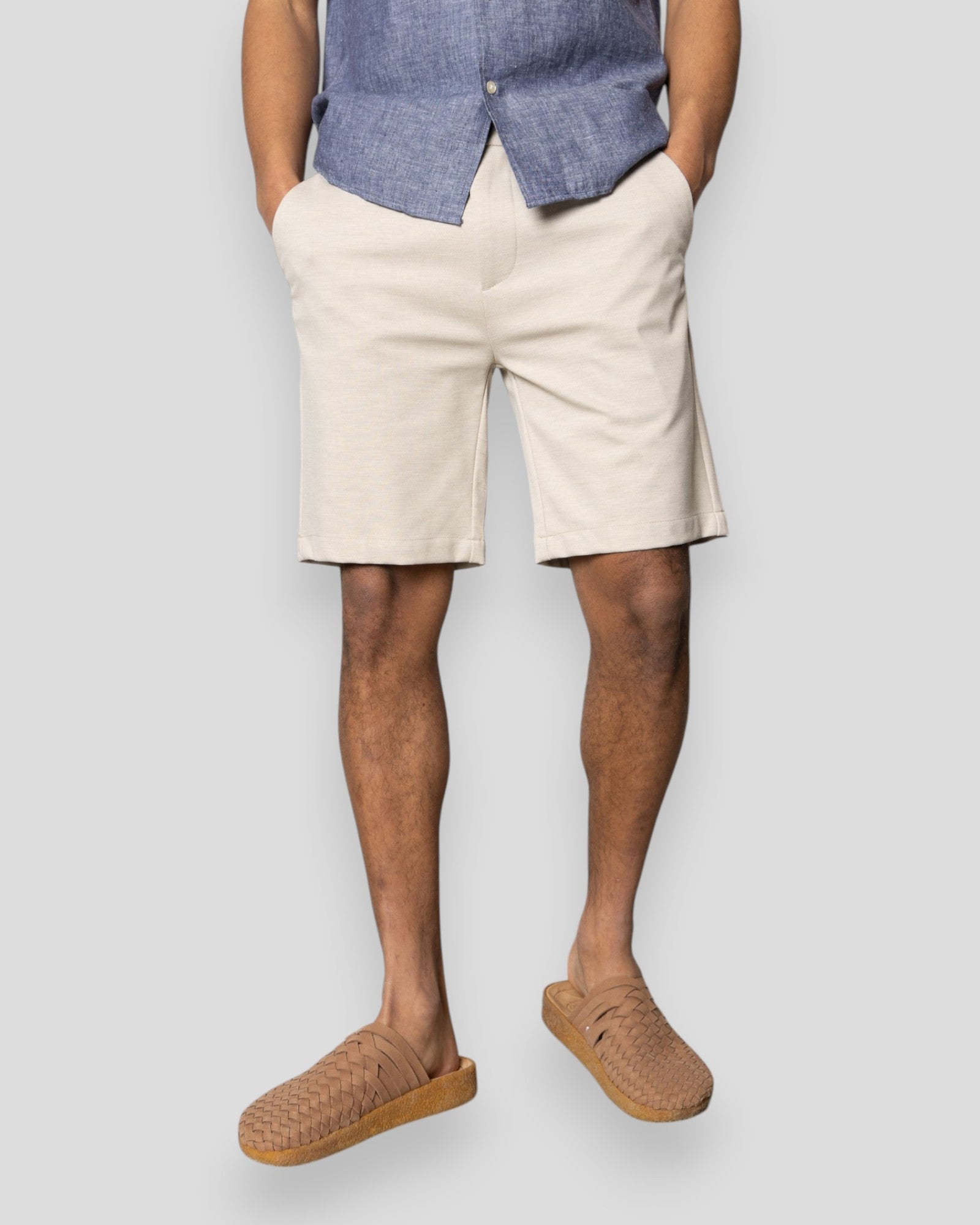 Clean Cut Copenhagen Milano Brendon Jersey Shorts i ecru, afslappede bomulds-Shorts med komfortabel pasform.