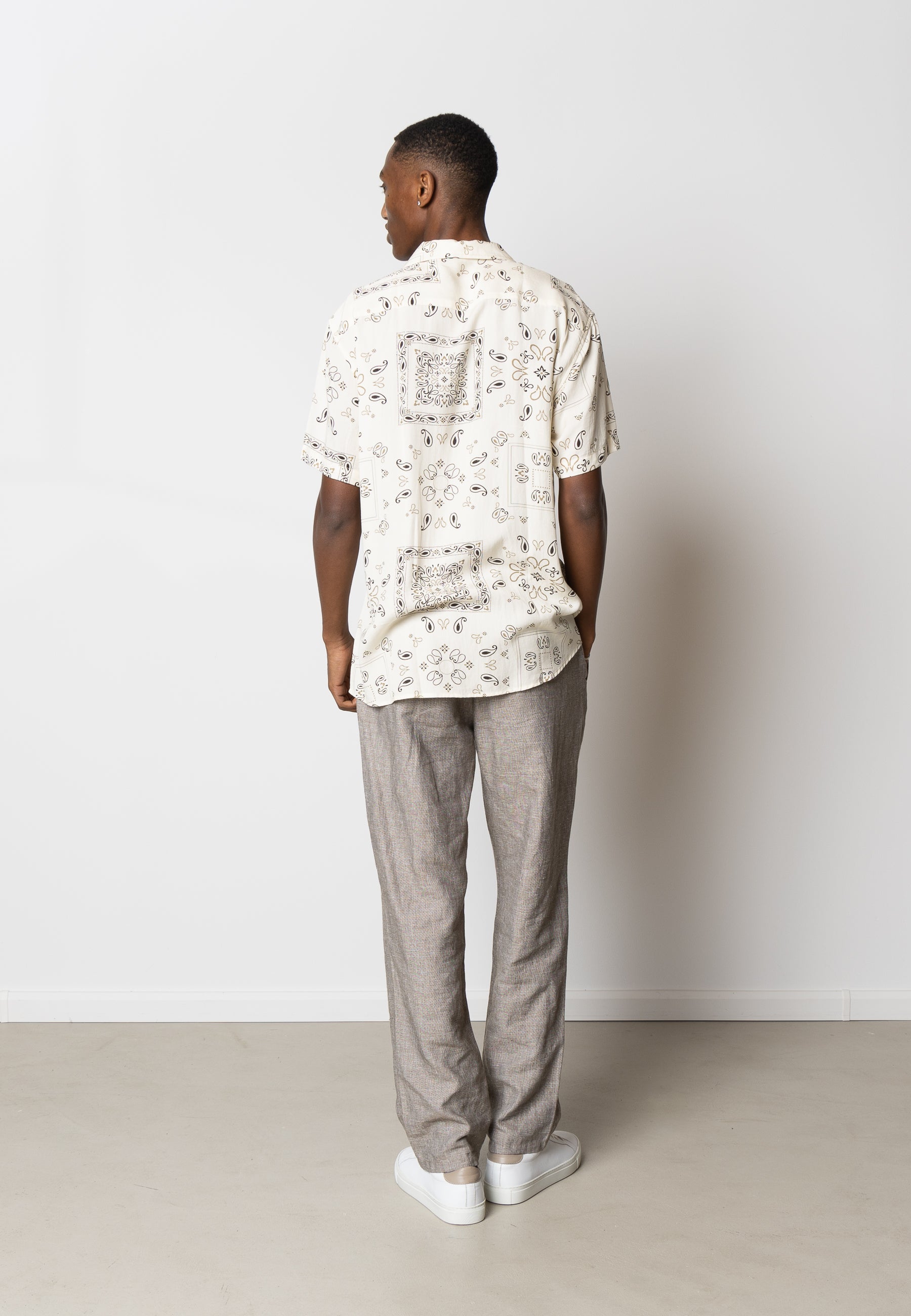 Bowling Leo Shirt S/S - Ecru