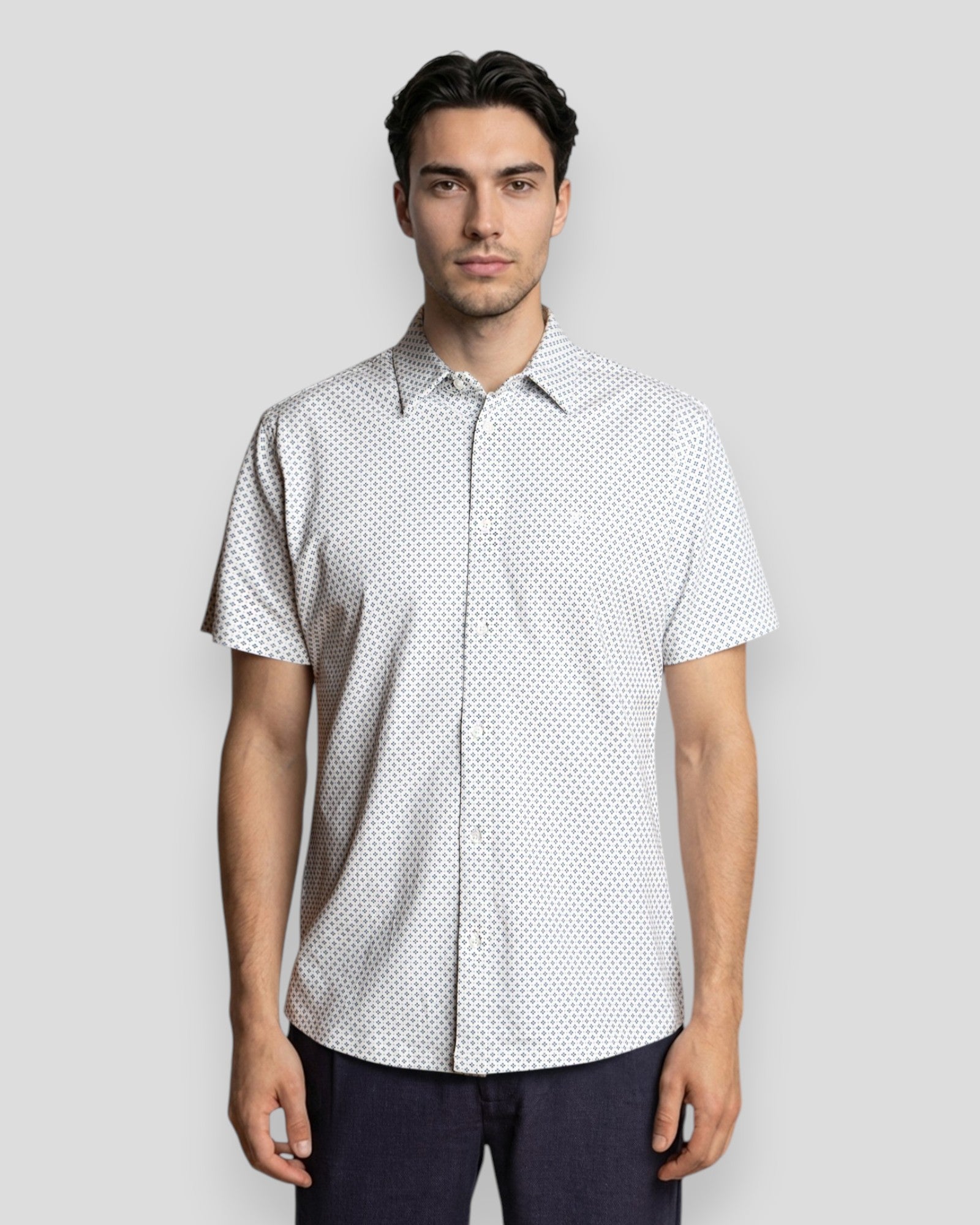 Clean Cut Copenhagen formal stretch shirt in ecru and light blue, featuring a classic button-up design and slim fit.