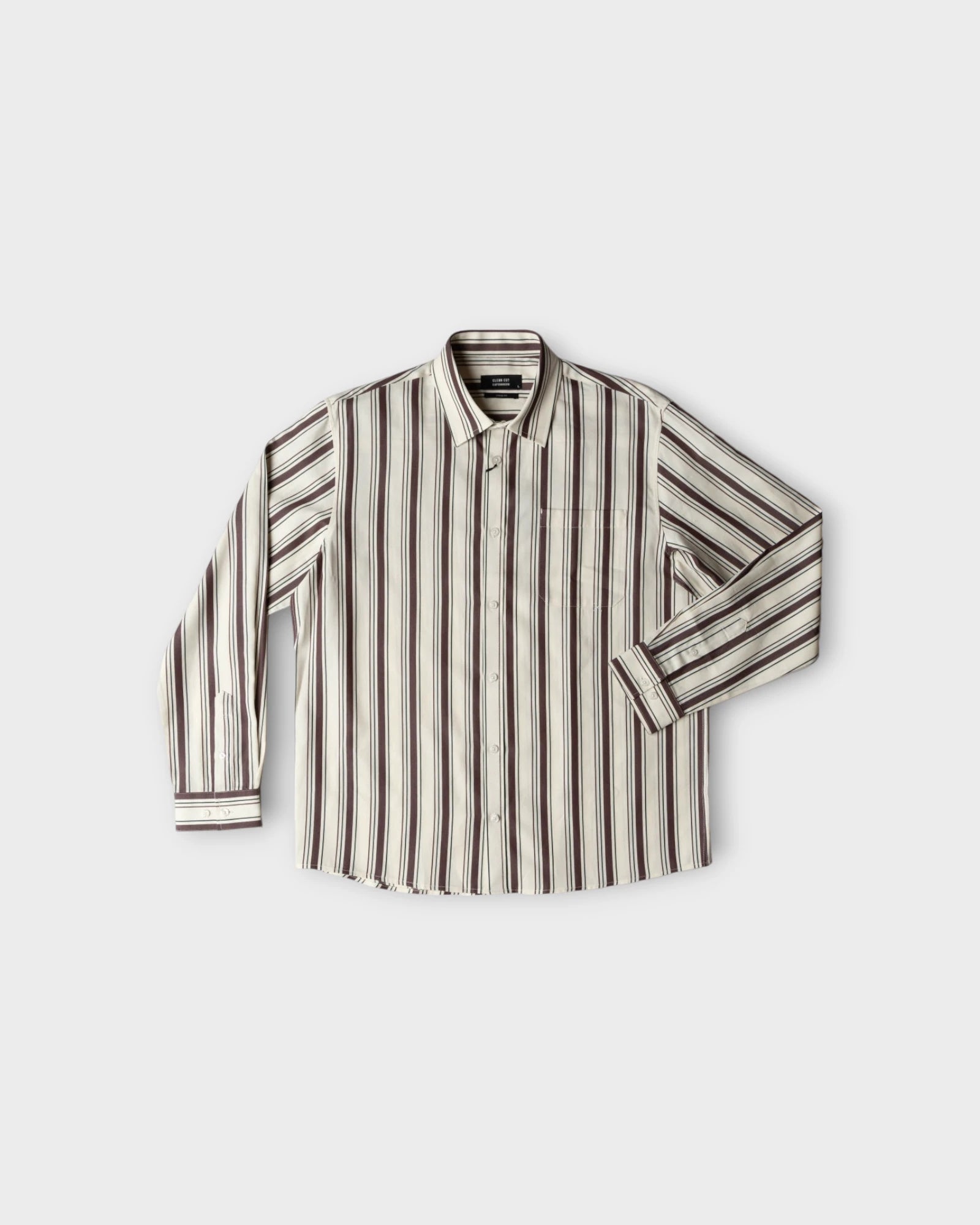 Willum Shirt Ecru/Dark Plum Stripe - Stribet Clean Cut Herre Skjorte. Her set forfra. 