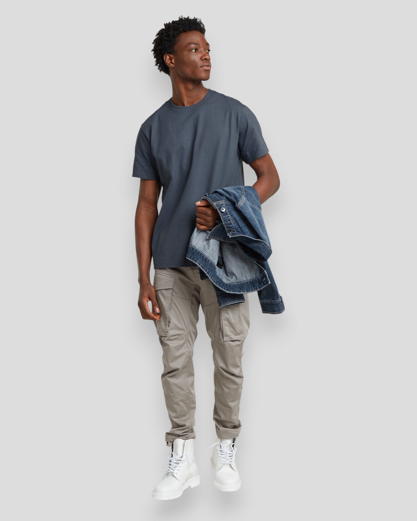 G-STAR RAW Rovic Zip 3D Regular Tapered trackpants i elefantskind med lynlåsdetaljer og komfortabel pasform.